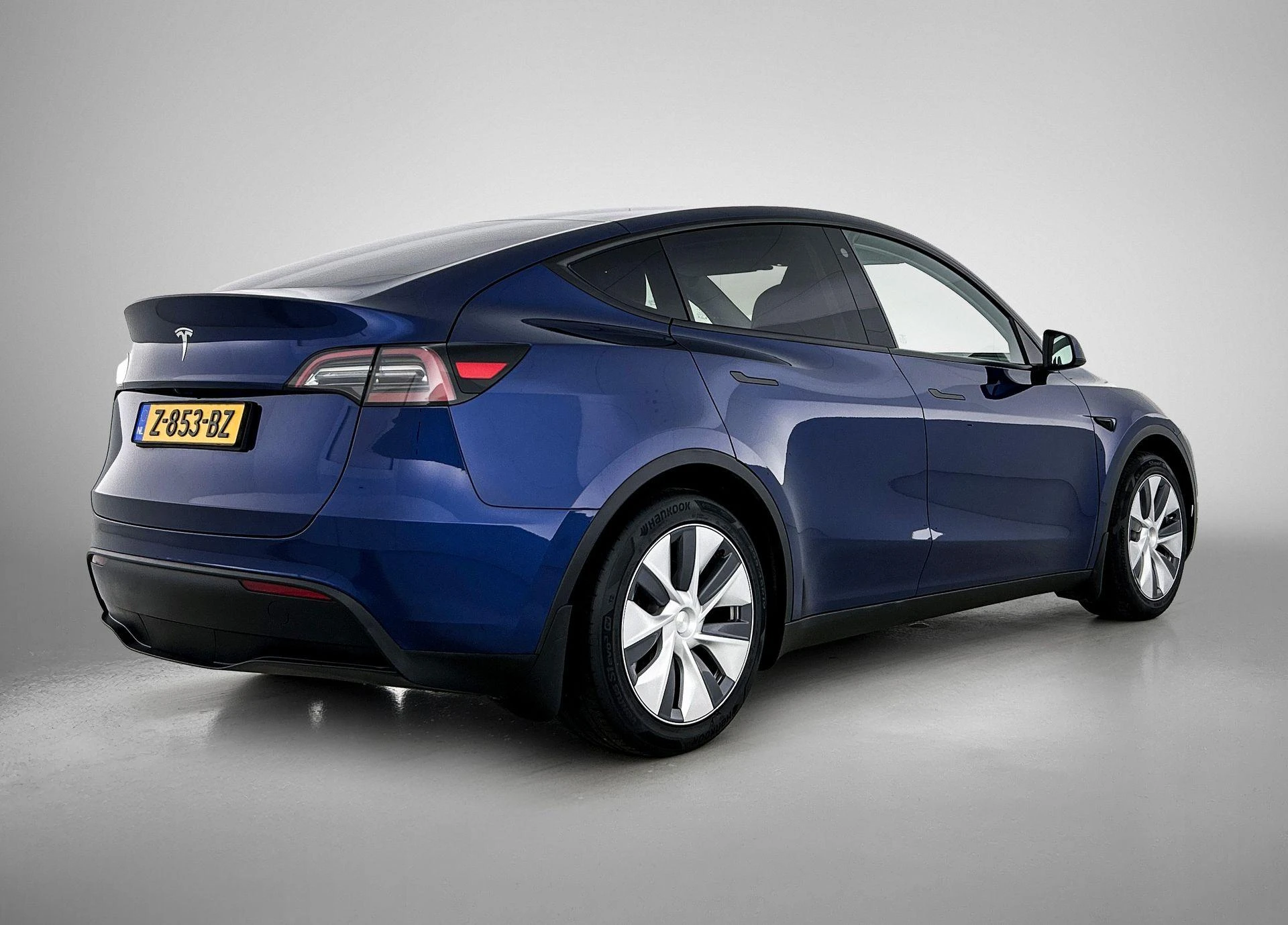 Tesla-Model Y-image-3
