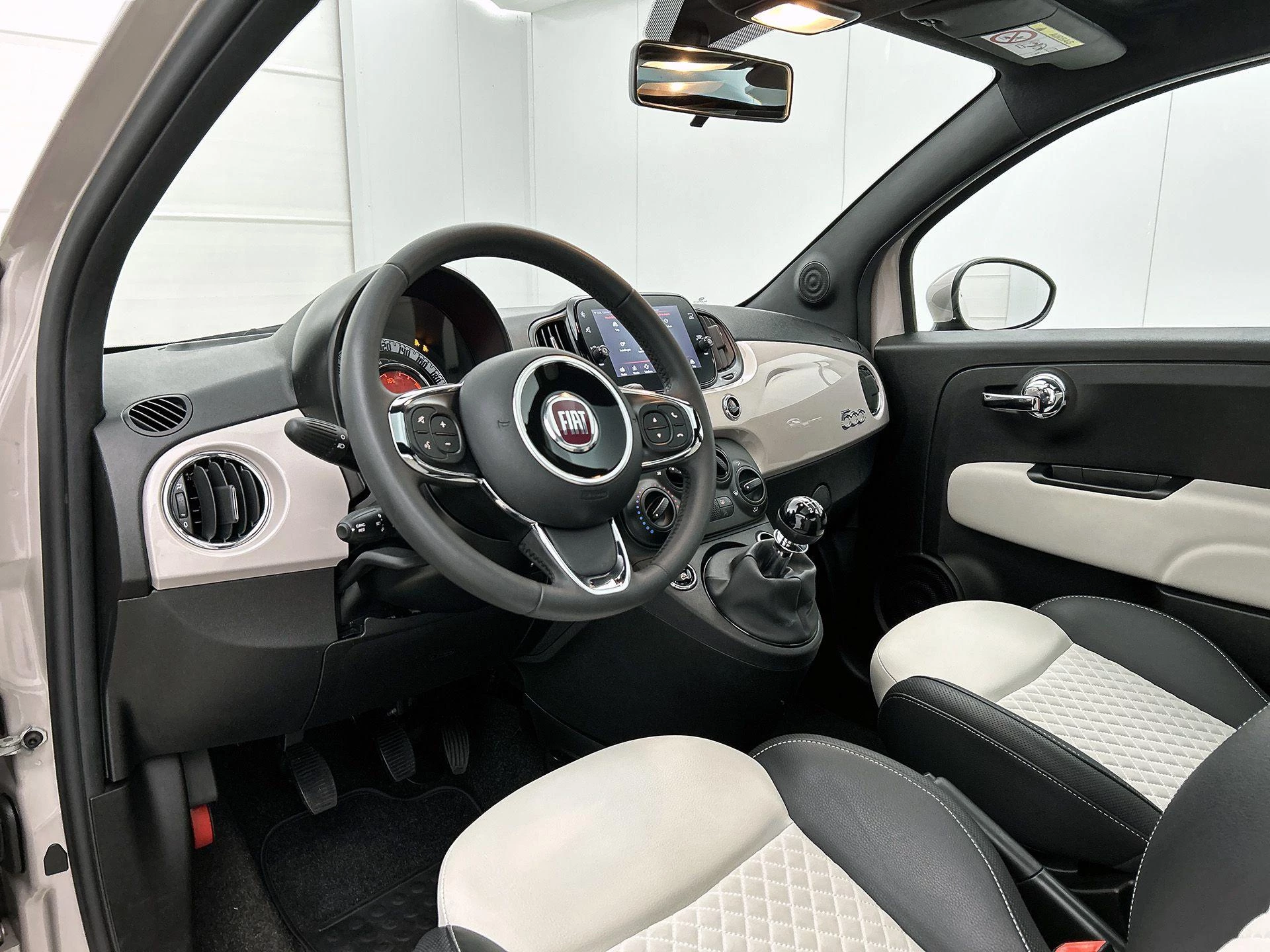 Fiat 500 1.0 Hybrid Dolcevita