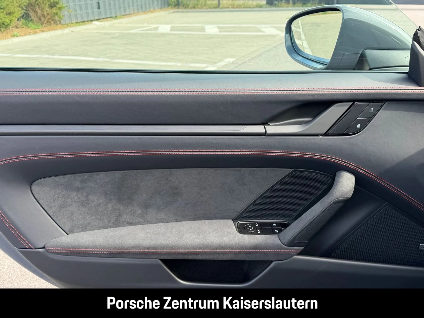 Porsche-911-image-24