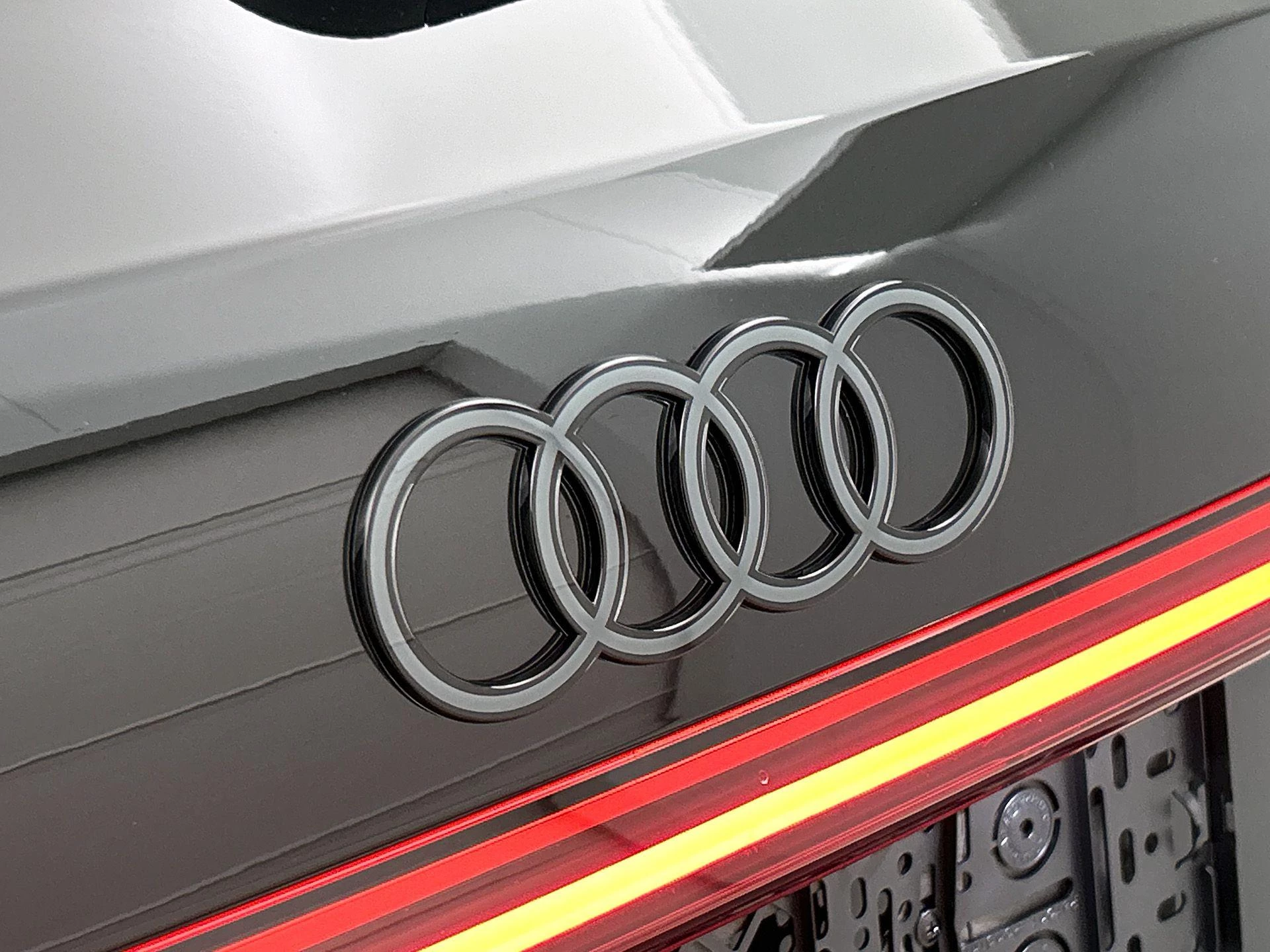Audi Q5 Sportback 2.0 TFSI e-hybrid quattro S edition Competition