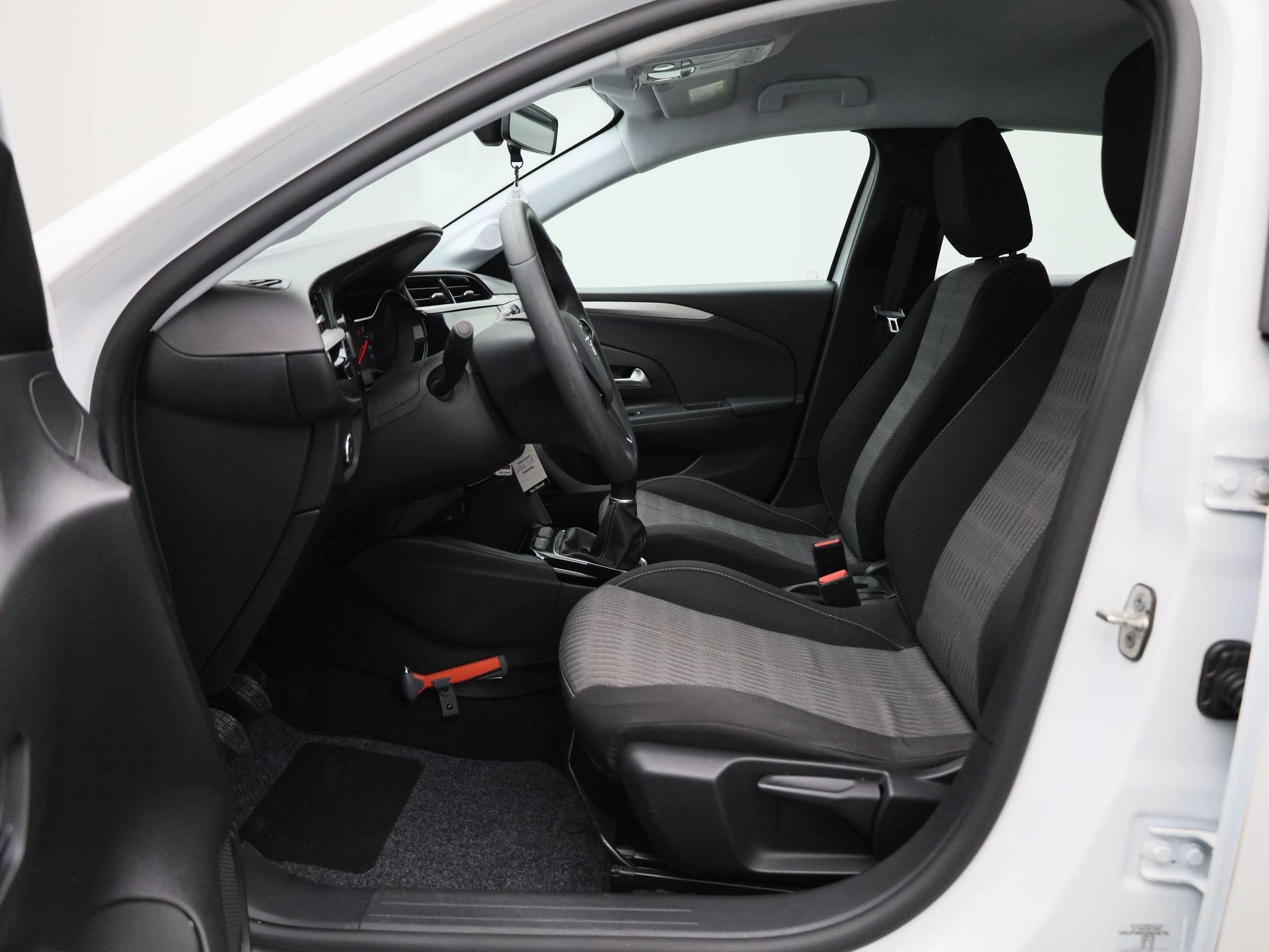 Opel-Corsa-image-10