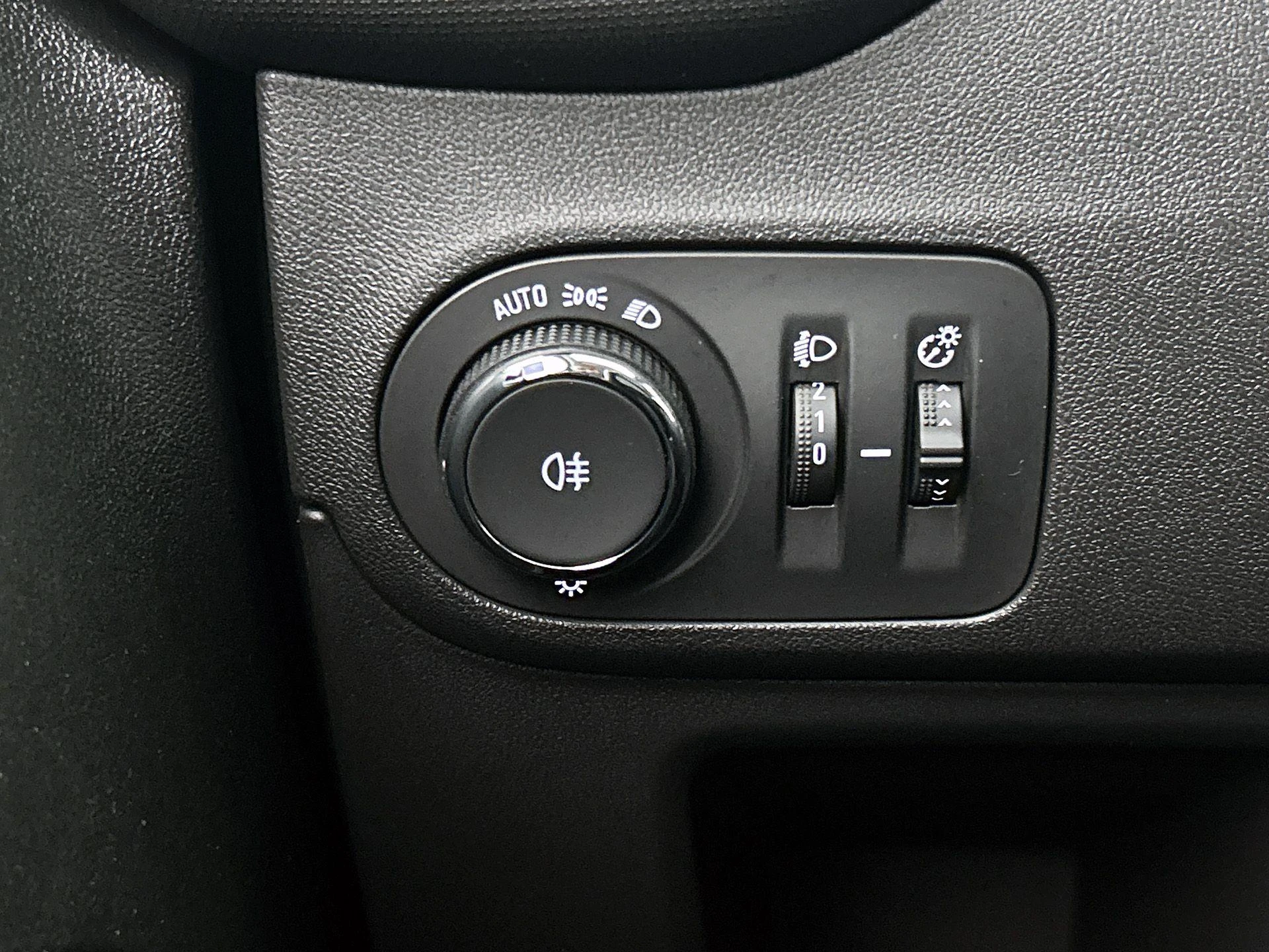 Opel-Crossland-image-16
