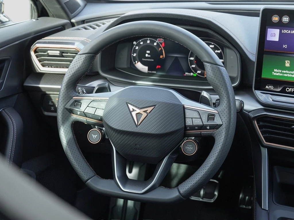 CUPRA Formentor VZ 4Drive Black Edition /Pano/AHK/Navi