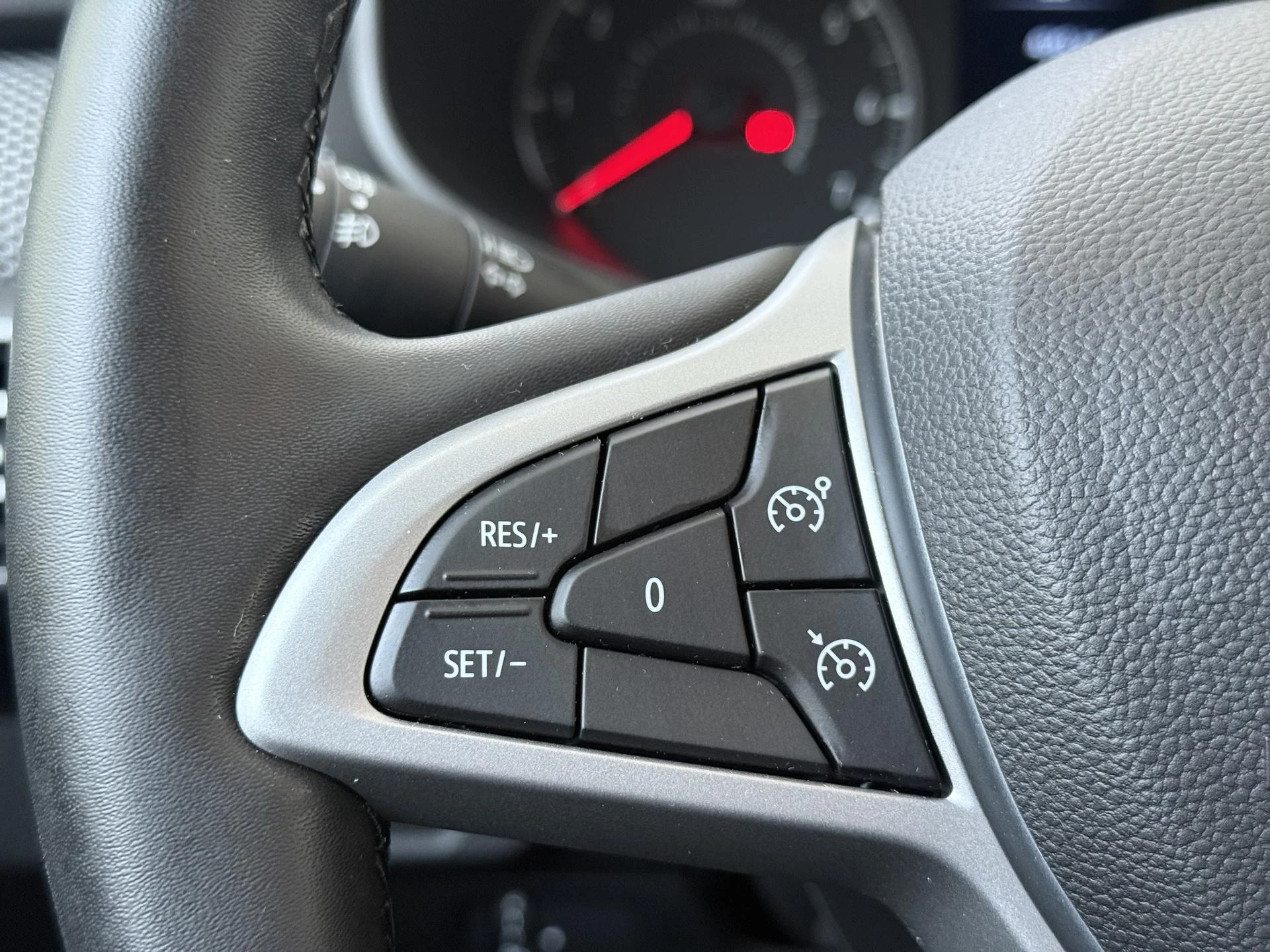 Dacia-Sandero-image-11