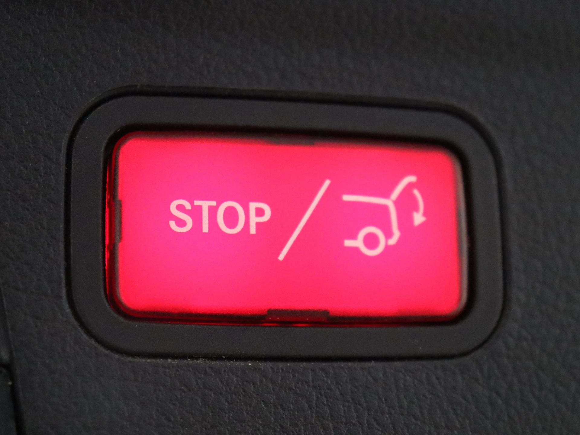 Mercedes-Benz-GLE-image-31