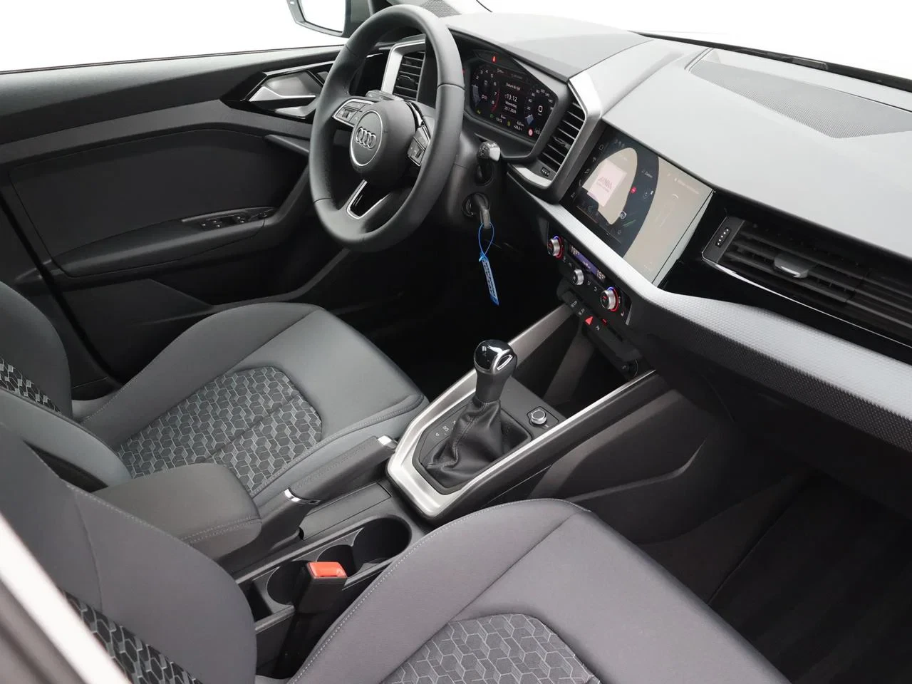 Audi-A1 Sportback-image-2