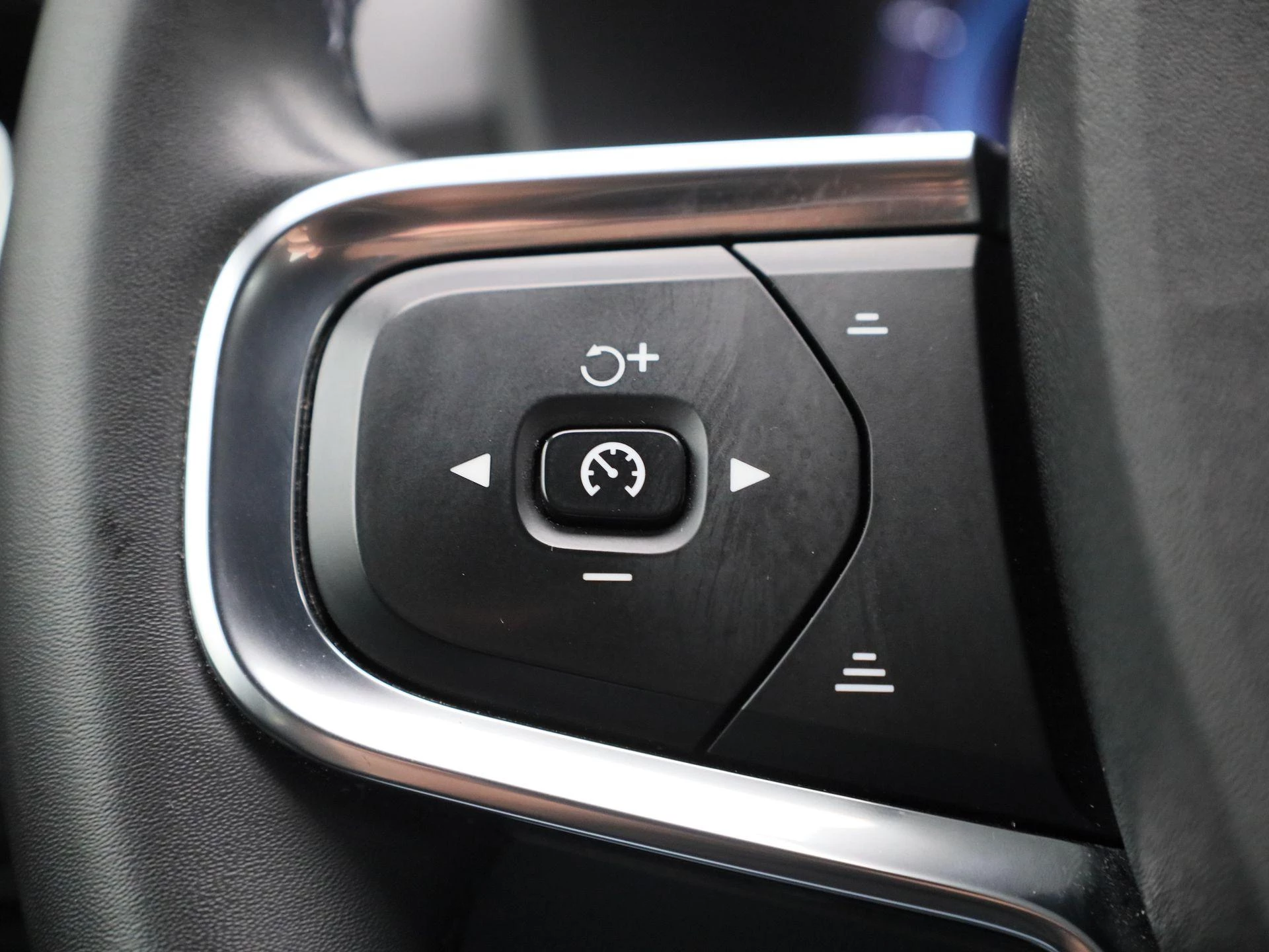 Volvo XC40 Recharge Core