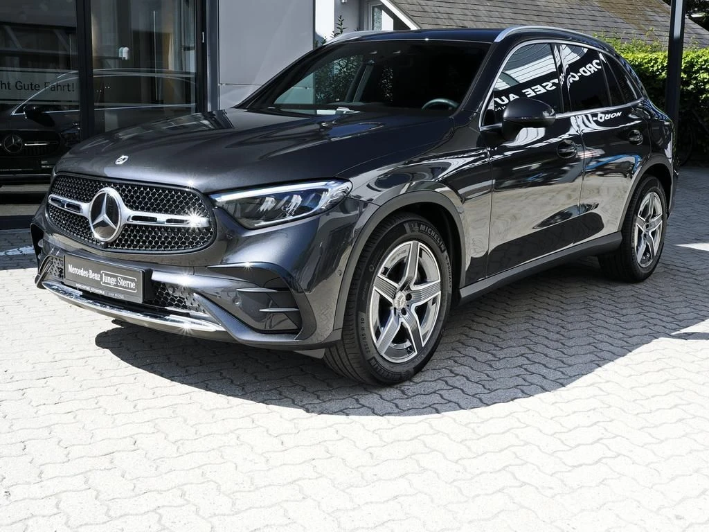 Mercedes-Benz-GLC 300 d-image-7