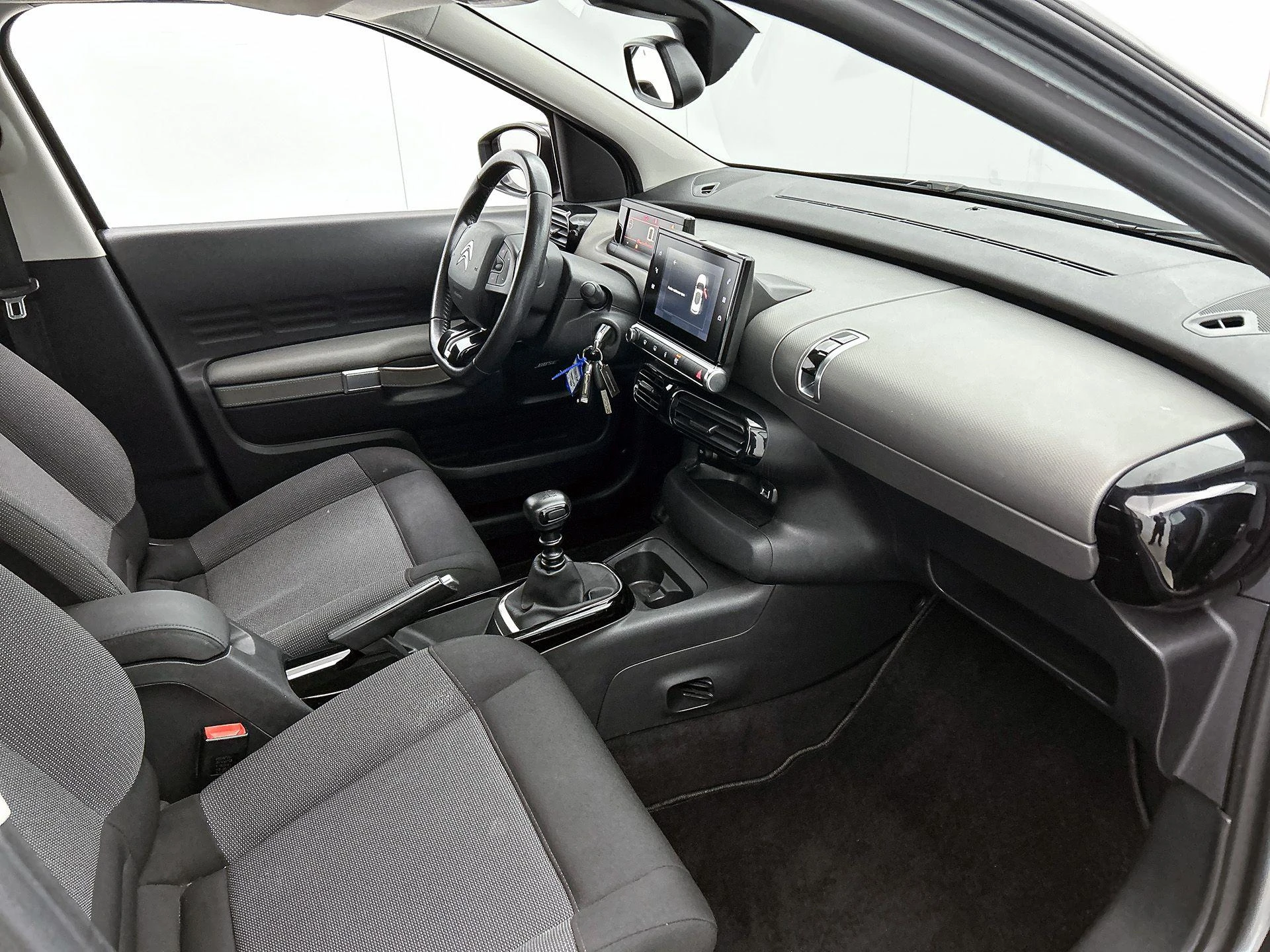 Citroën-C4 Cactus-image-13