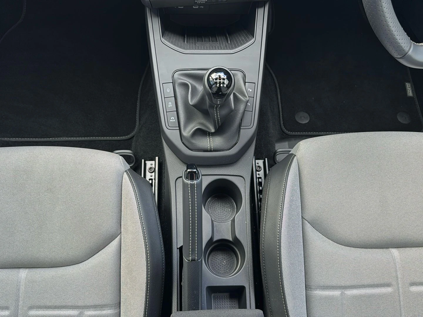 SEAT-Arona-image-11