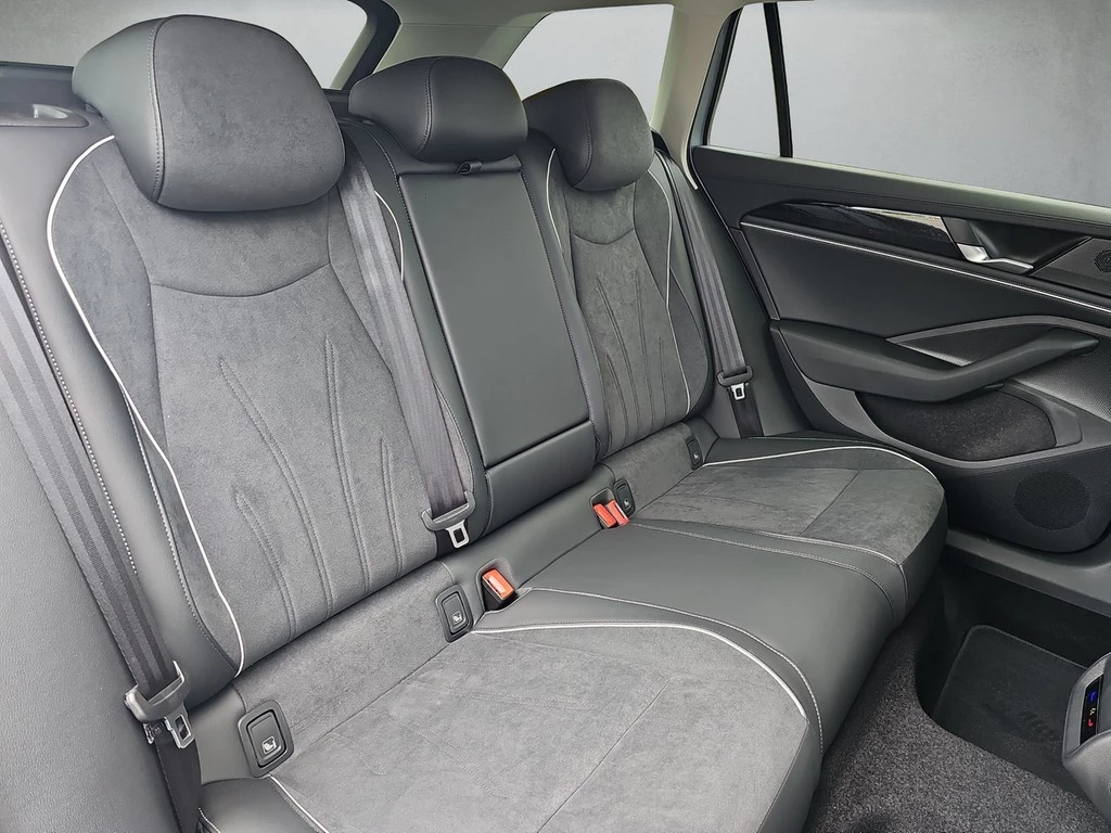 Volkswagen Passat 1.5l TSI DSG Business *Rear View