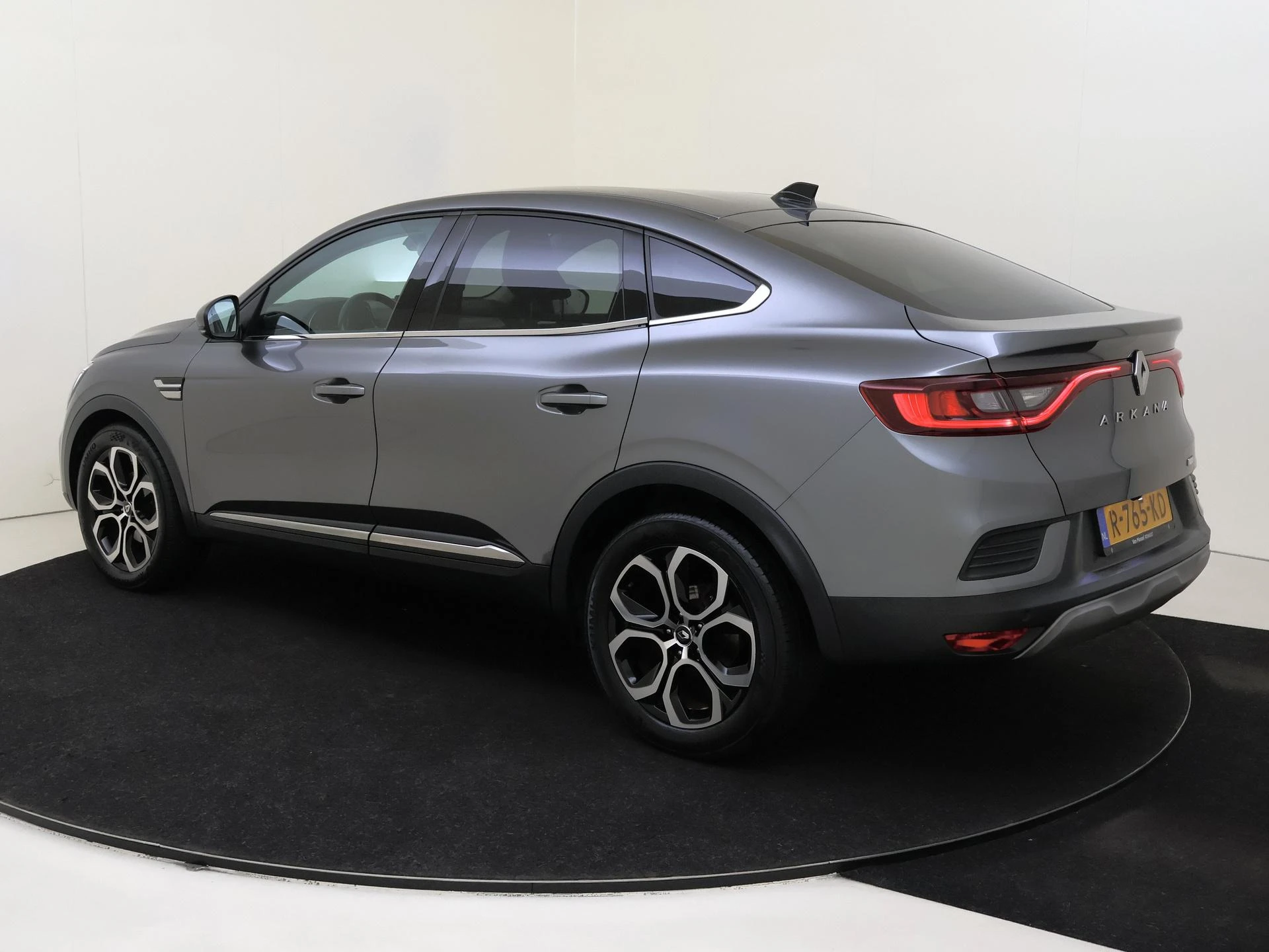 Renault-Arkana-image-2