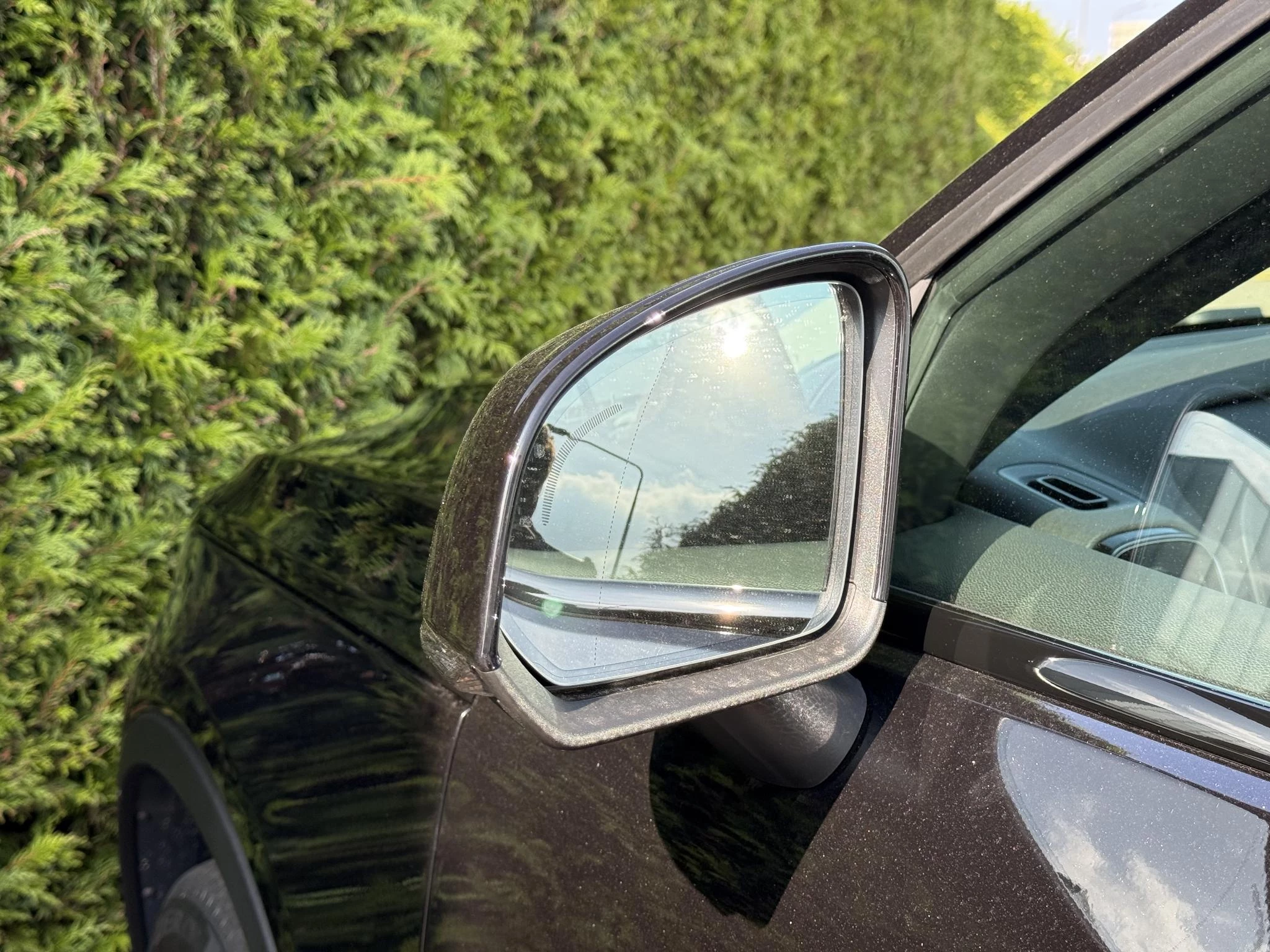 Volvo-EX40-image-11