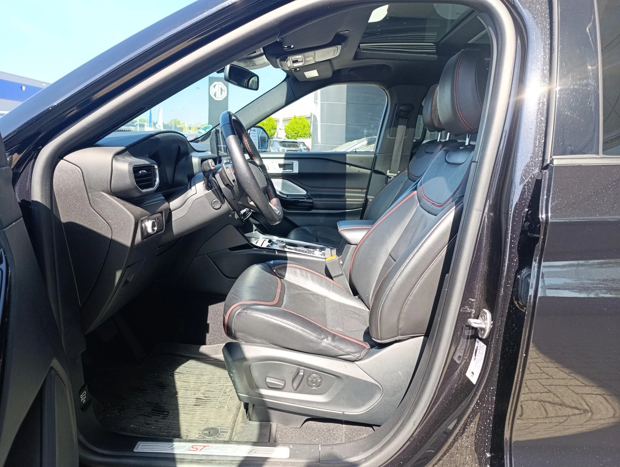 Ford-Explorer-image-24