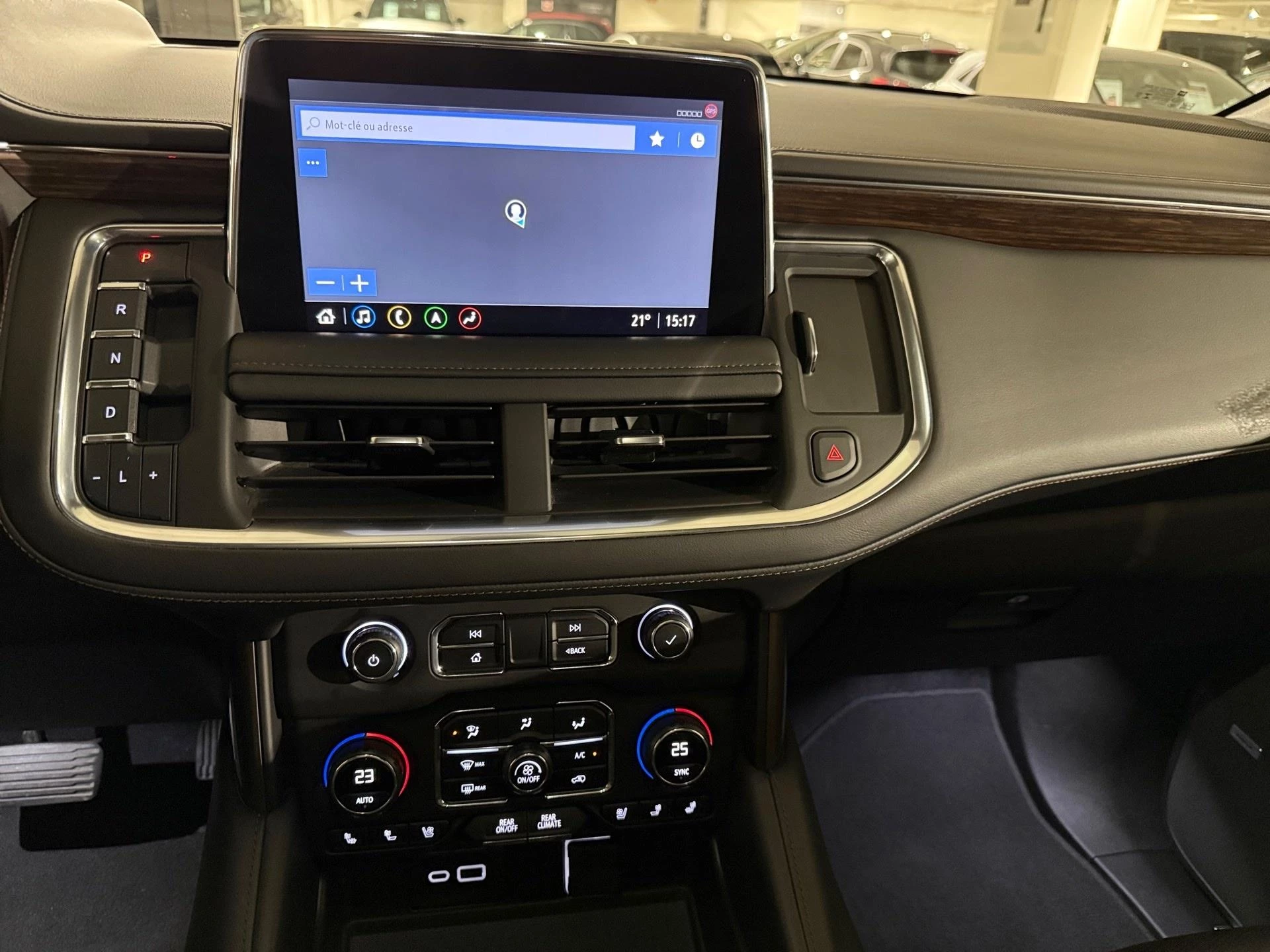 Chevrolet-Tahoe-image-2