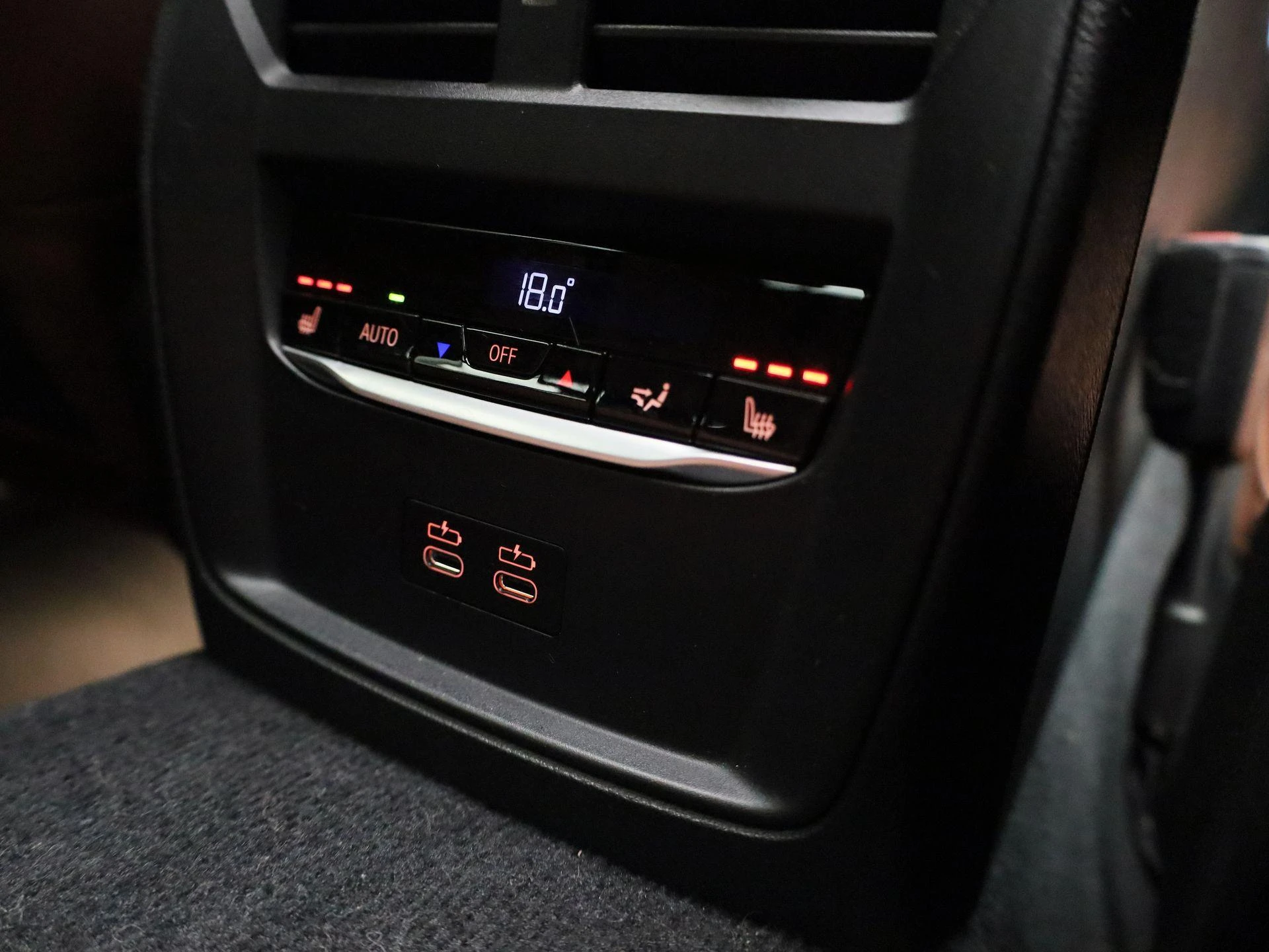 BMW-i4-image-44