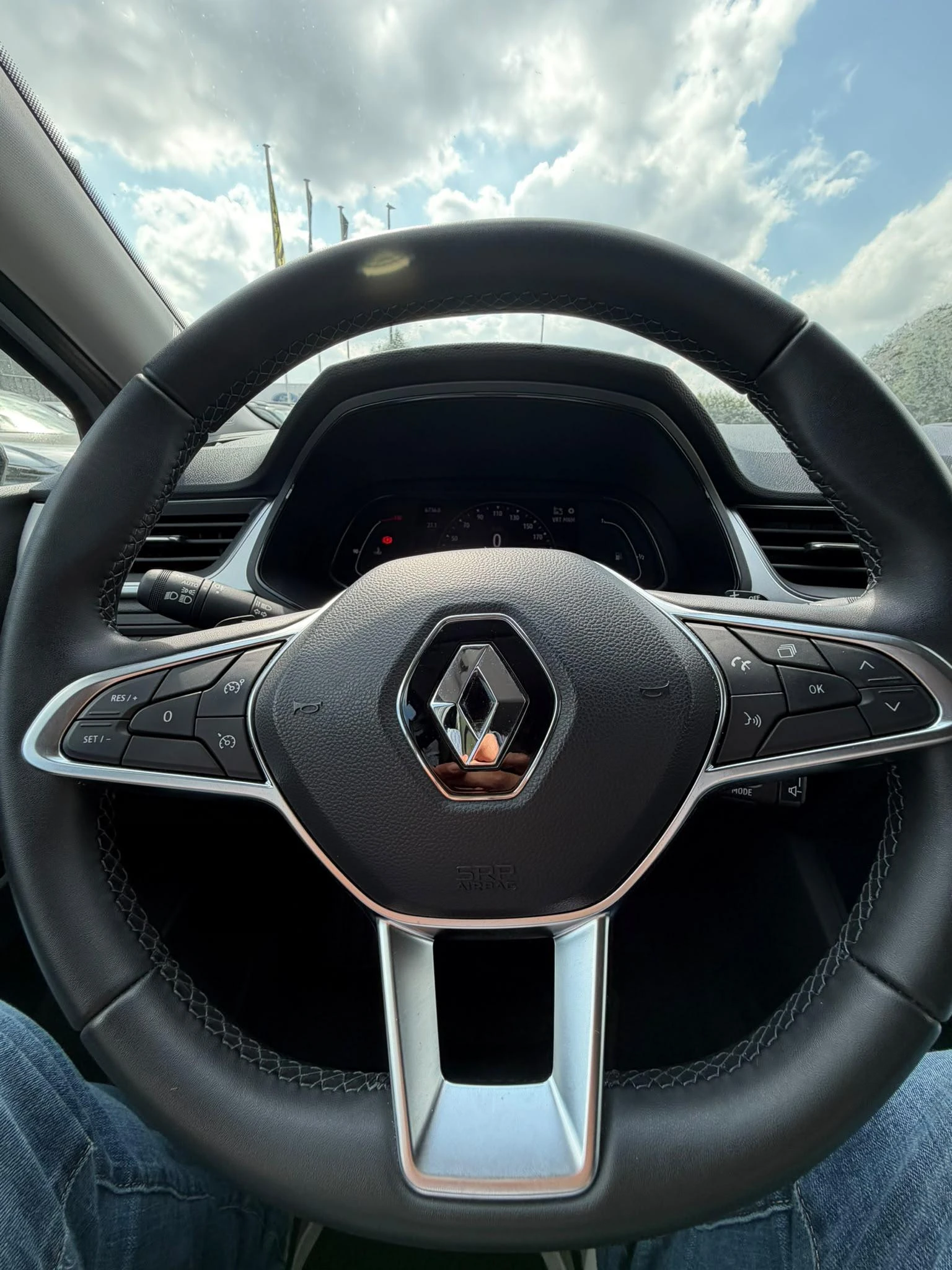 Renault Captur MHEV TCe 140 EDC Techno