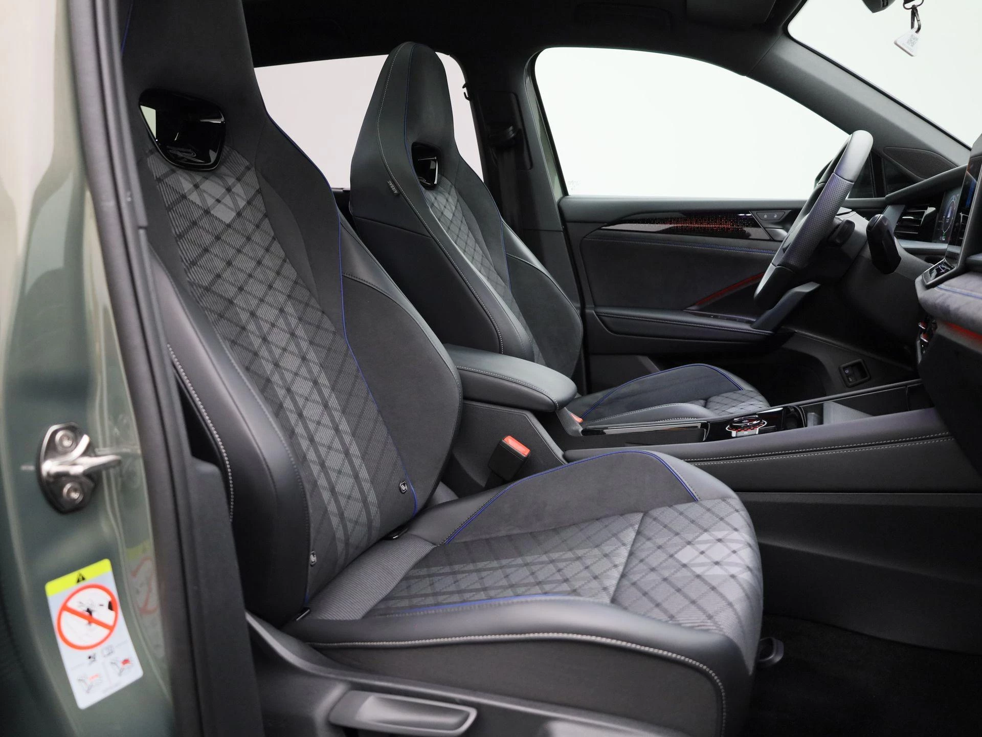 Volkswagen Tayron 1.5 eHybrid R-Line Edition 204 PK|
