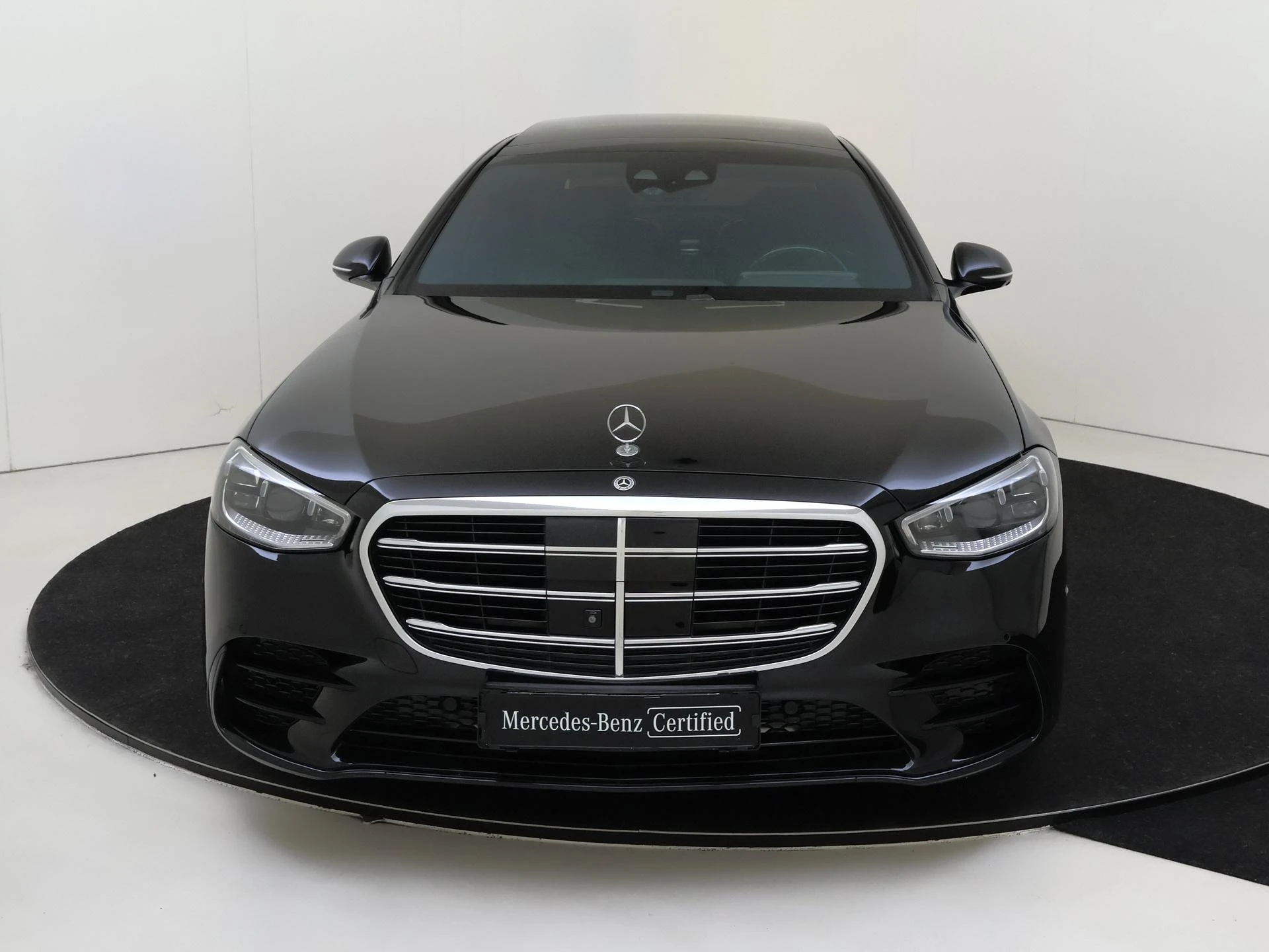 Mercedes-Benz-S-Klasse-image-6