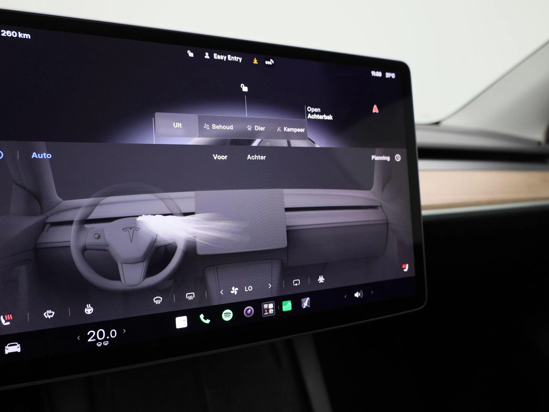 Tesla-Model Y-image-17
