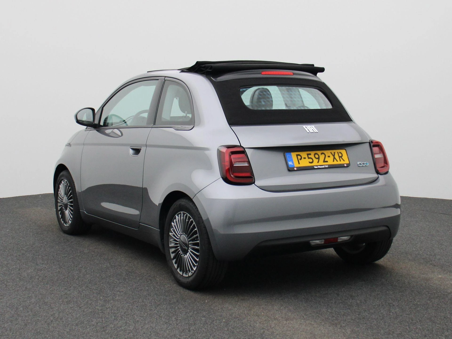 Fiat-500C-image-2