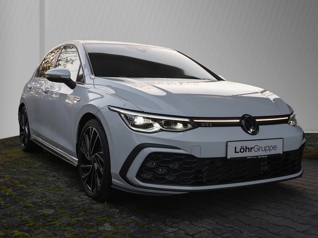 Volkswagen Golf VIII GTI 2,0 TSI DSG,ALU 19",LED,Kamera,AHK ACC,DCC,Lenkrad-/Sitzheizung,Apple Car Pla