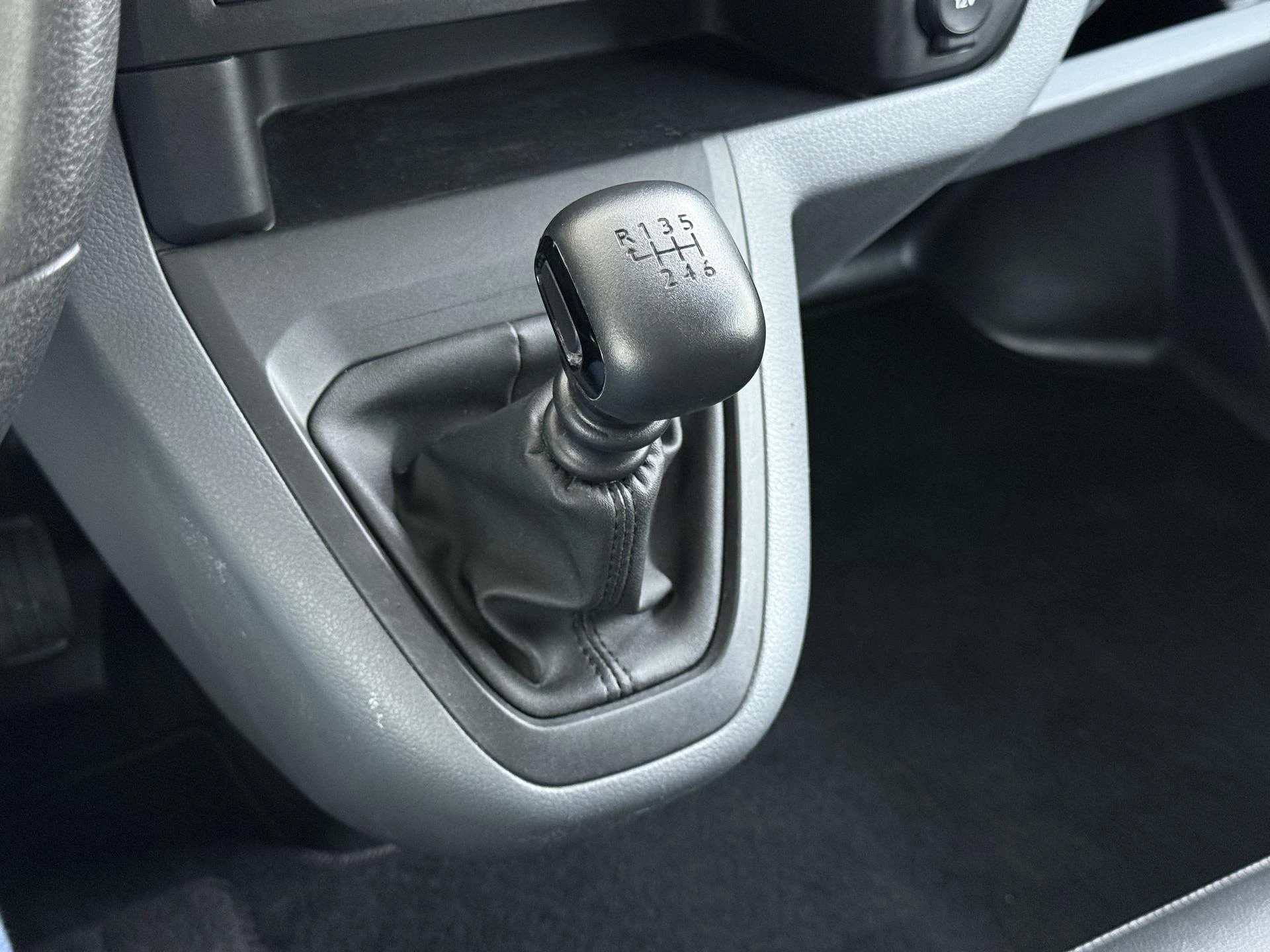 Peugeot Expert 231S 2.0 BlueHDI 120 Premium Pack