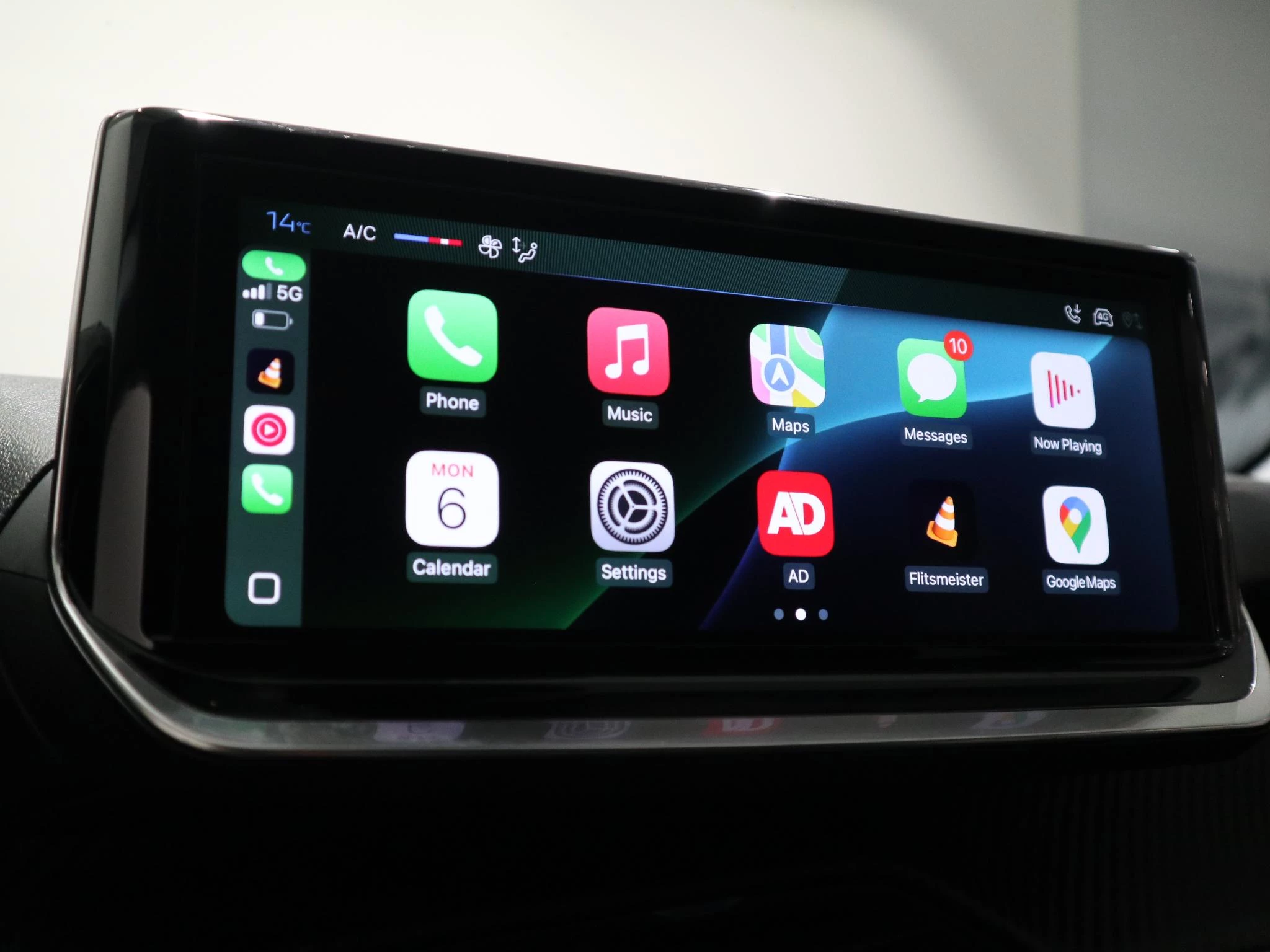 Peugeot-208-image-17