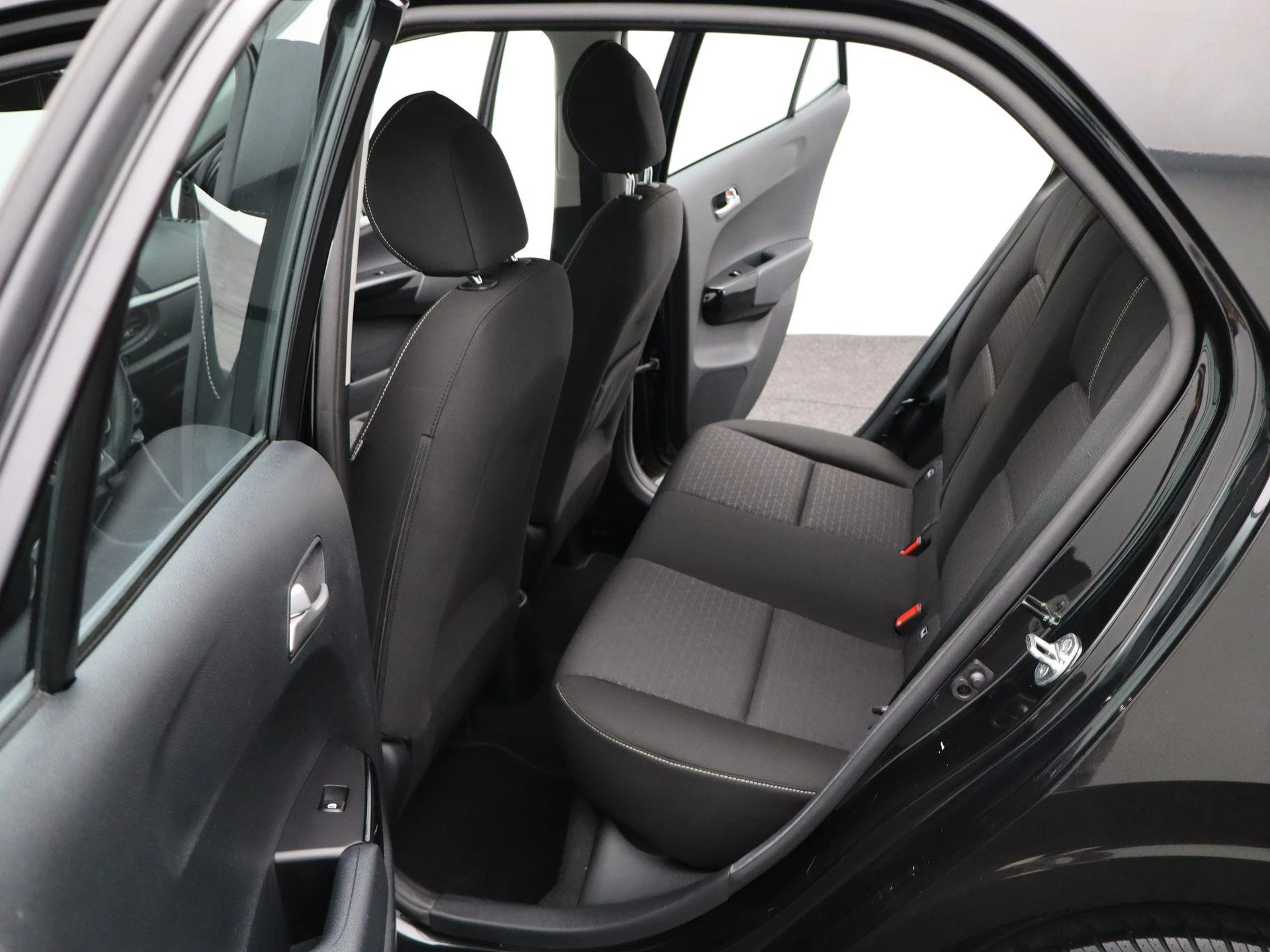 Kia-Picanto-image-13