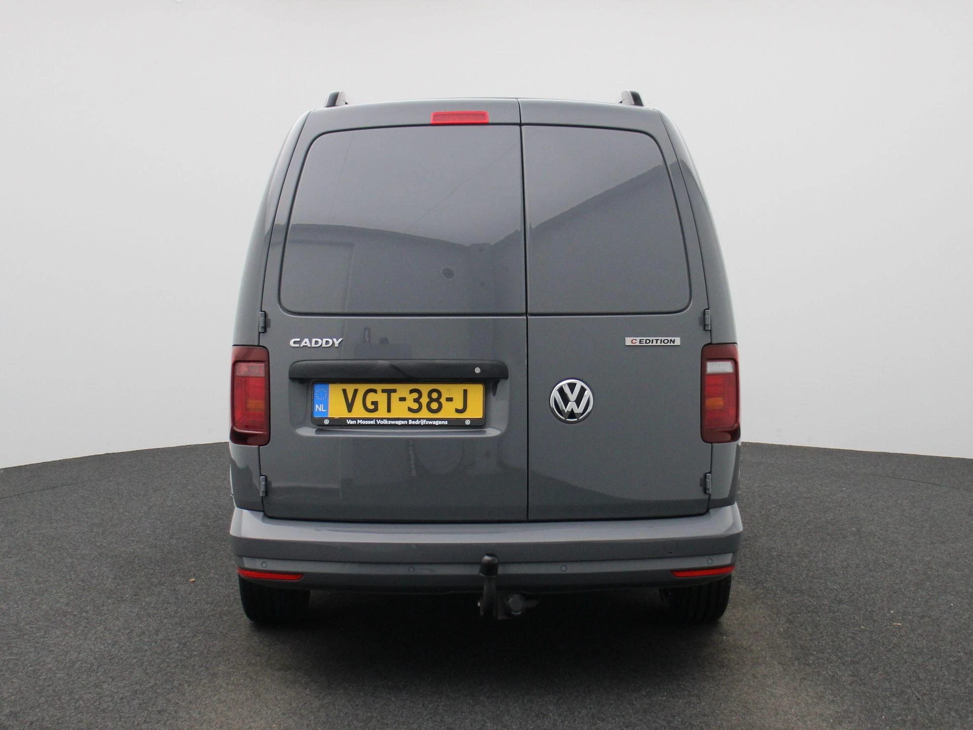 Volkswagen-Caddy-image-4