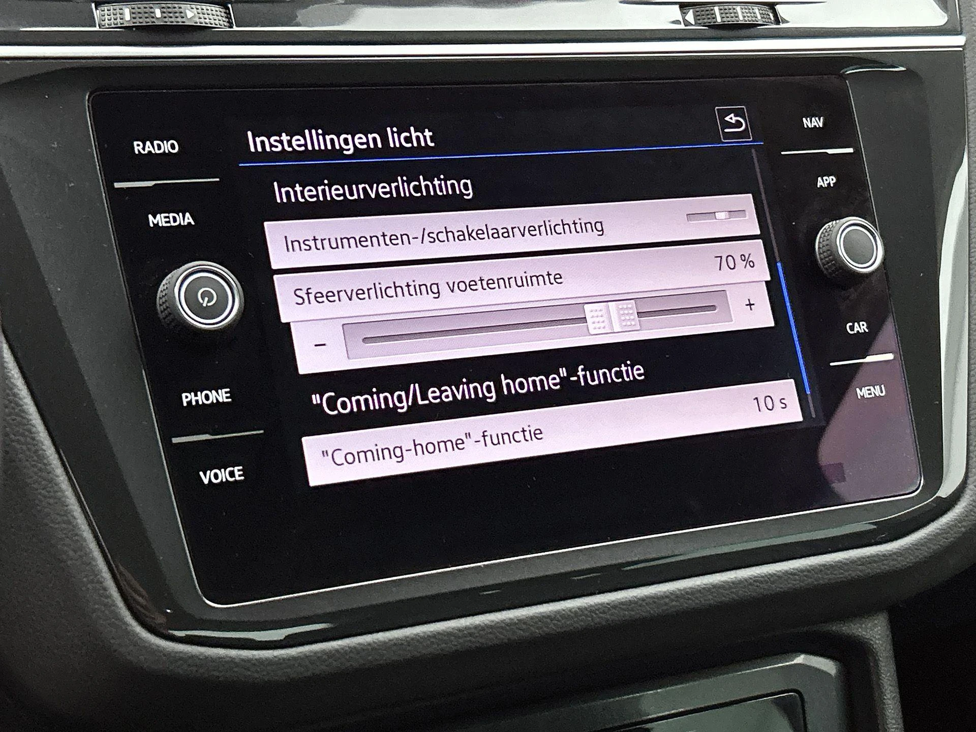 Volkswagen-Tiguan-image-32
