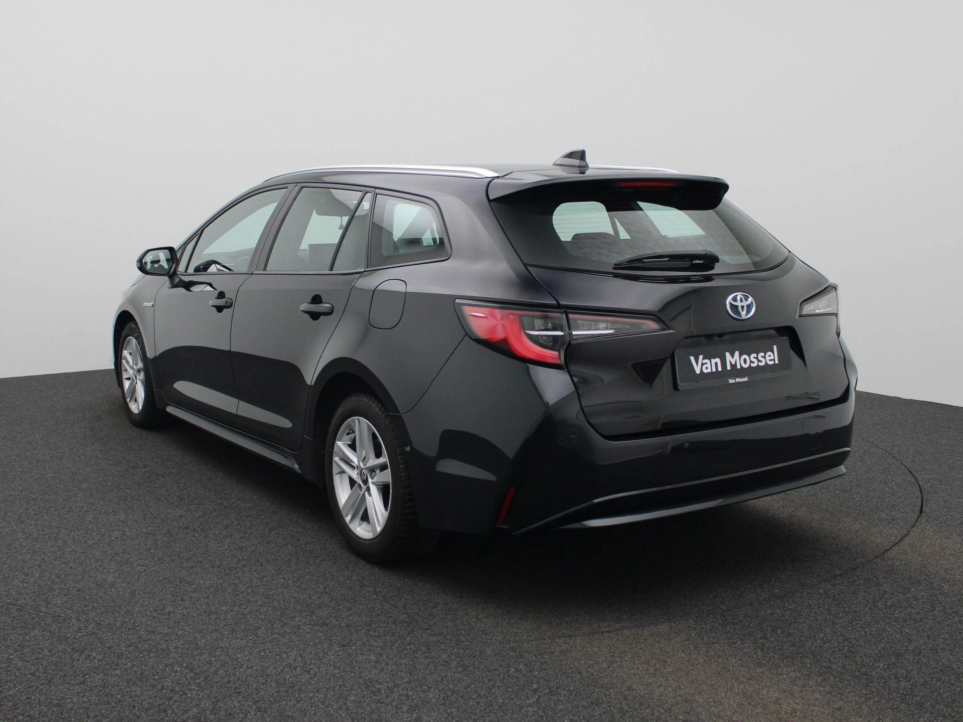 Toyota-Corolla Touring Sports-image-1