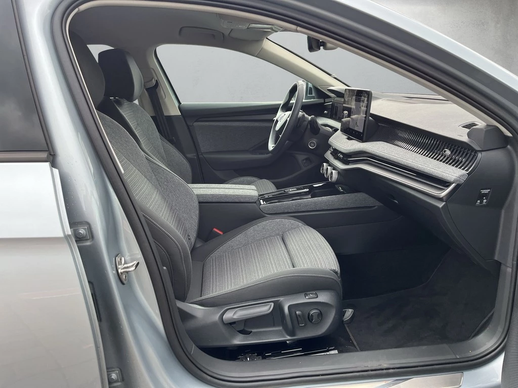 Škoda Superb Combi Selection 1.5 TSI iV 204PS Ahk; Winter; Fahrassistenz
