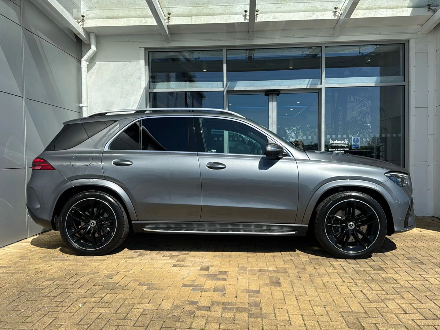 Mercedes-Benz-GLE-image-9