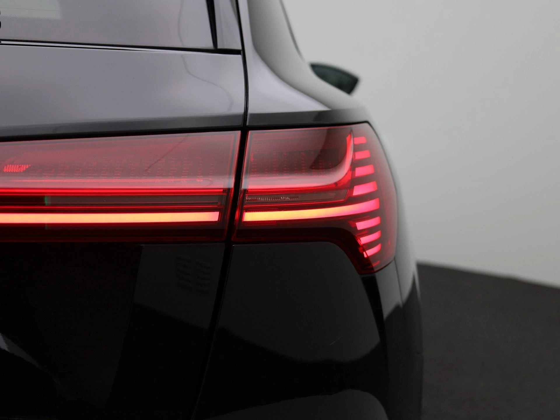 Audi-e-tron-image-50