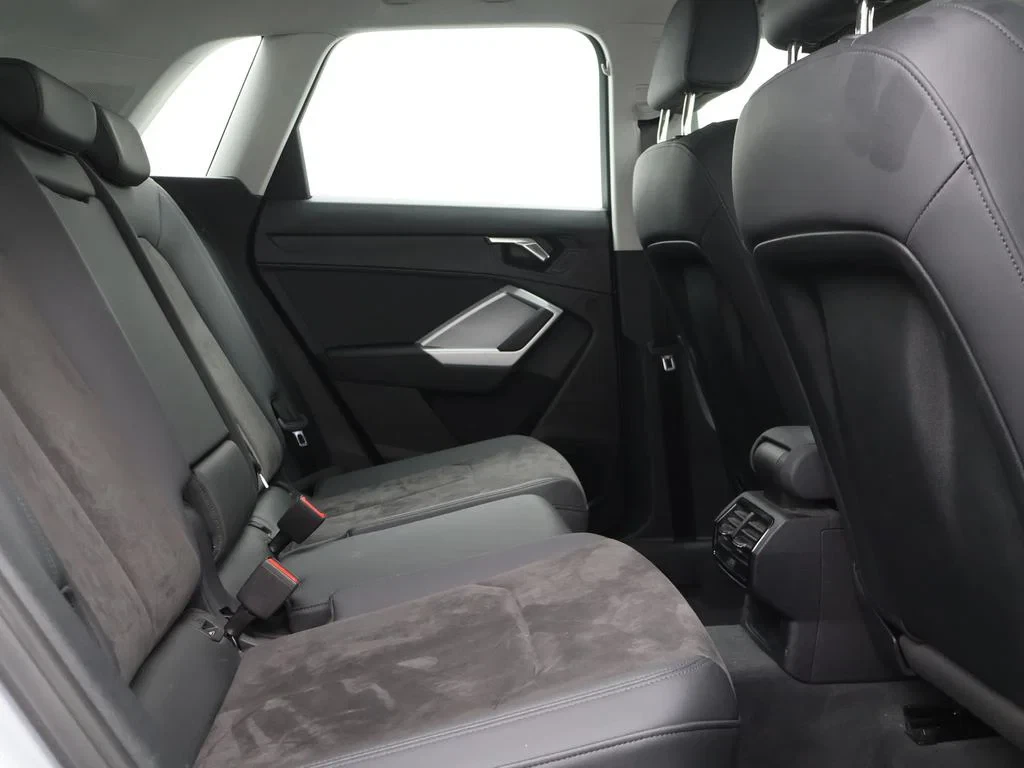 Audi-Q3-image-11