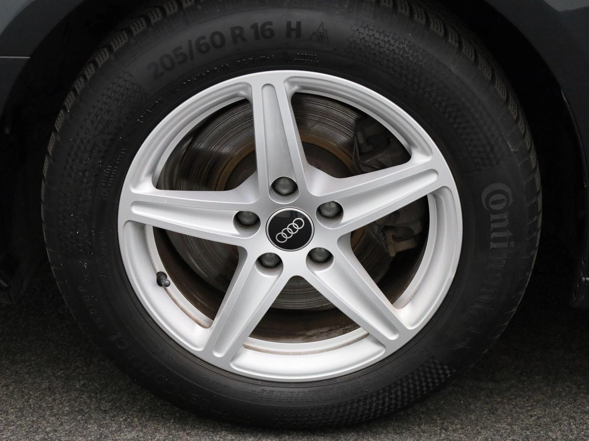 Audi-A4-image-12