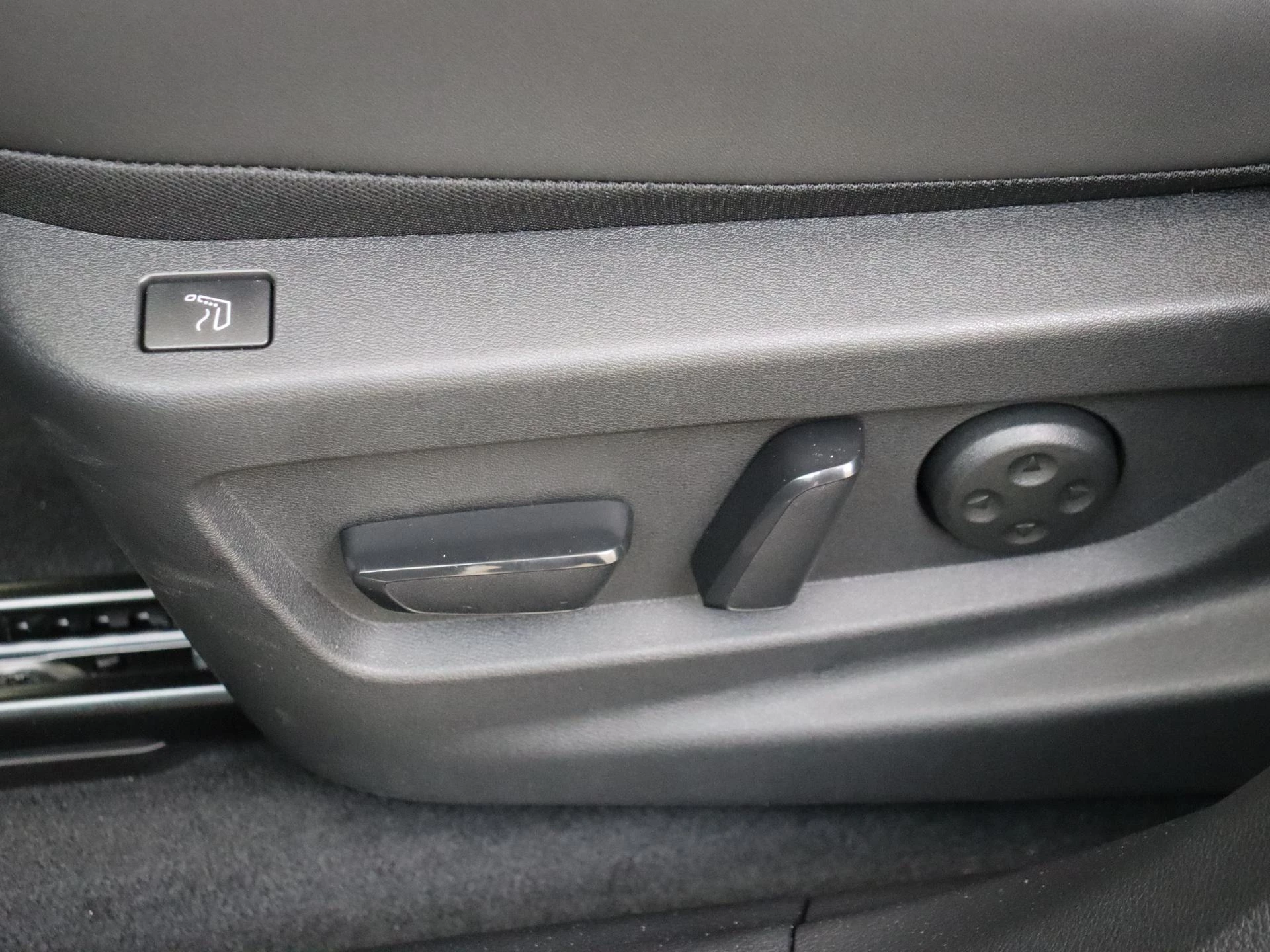 Nissan-Leaf-image-24