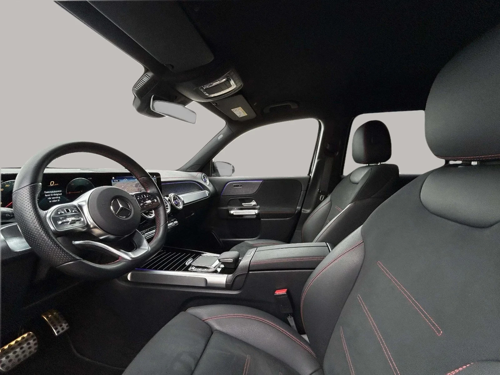 Mercedes-Benz-EQB-image-9