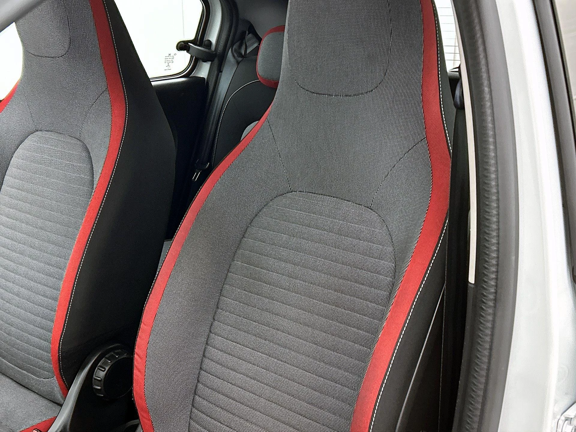 Renault-Twingo-image-14