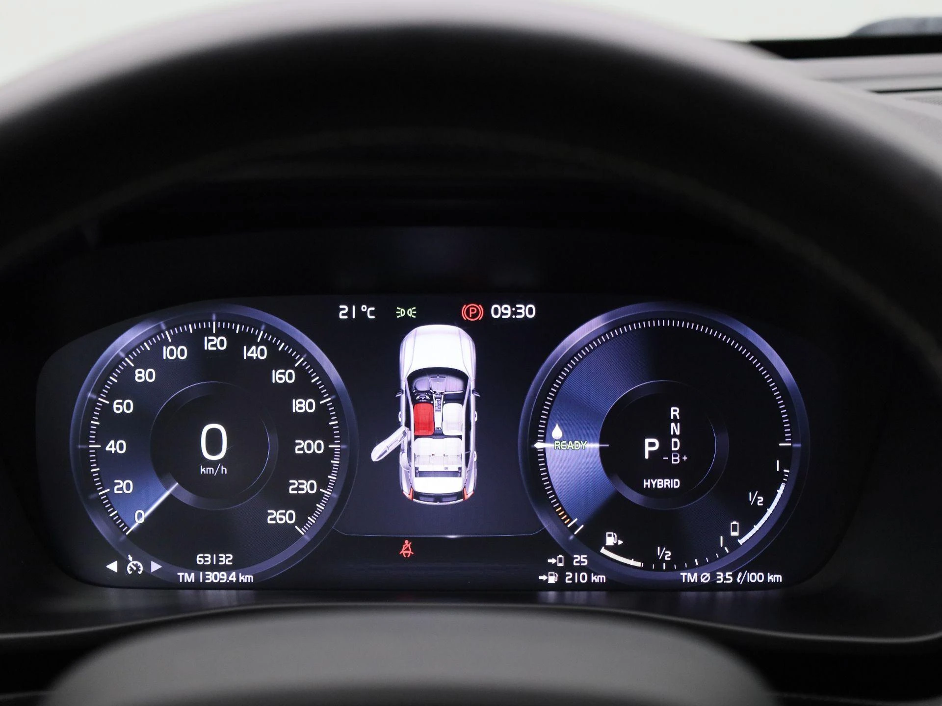 Volvo-XC40-image-7