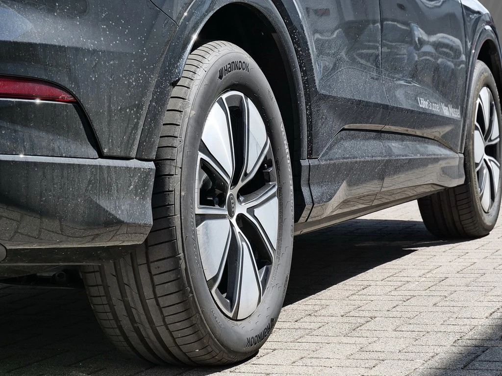 Audi-Q4 e-tron-image-4