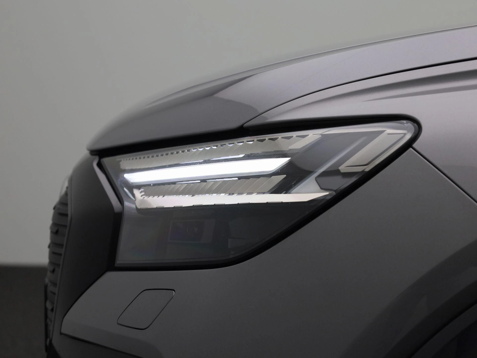 Audi-Q4 e-tron-image-7
