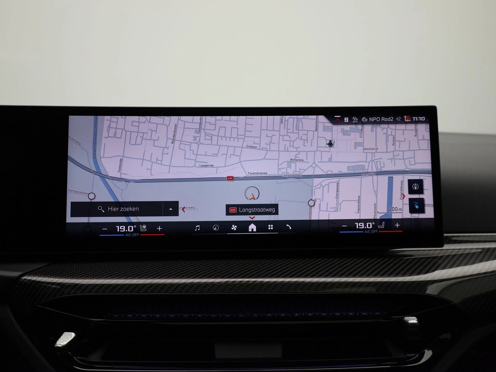 BMW-i4-image-17