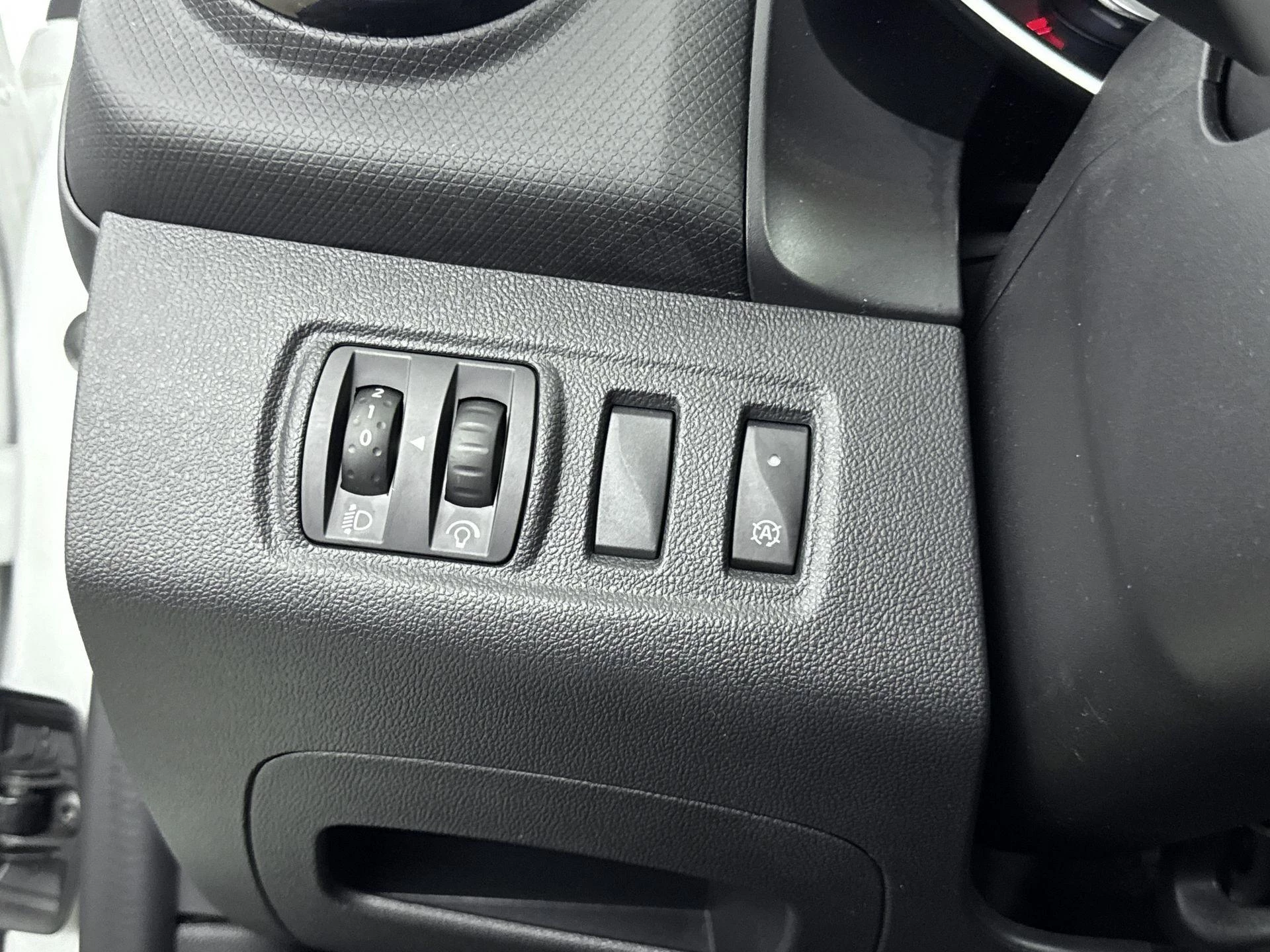 Renault-Clio-image-14