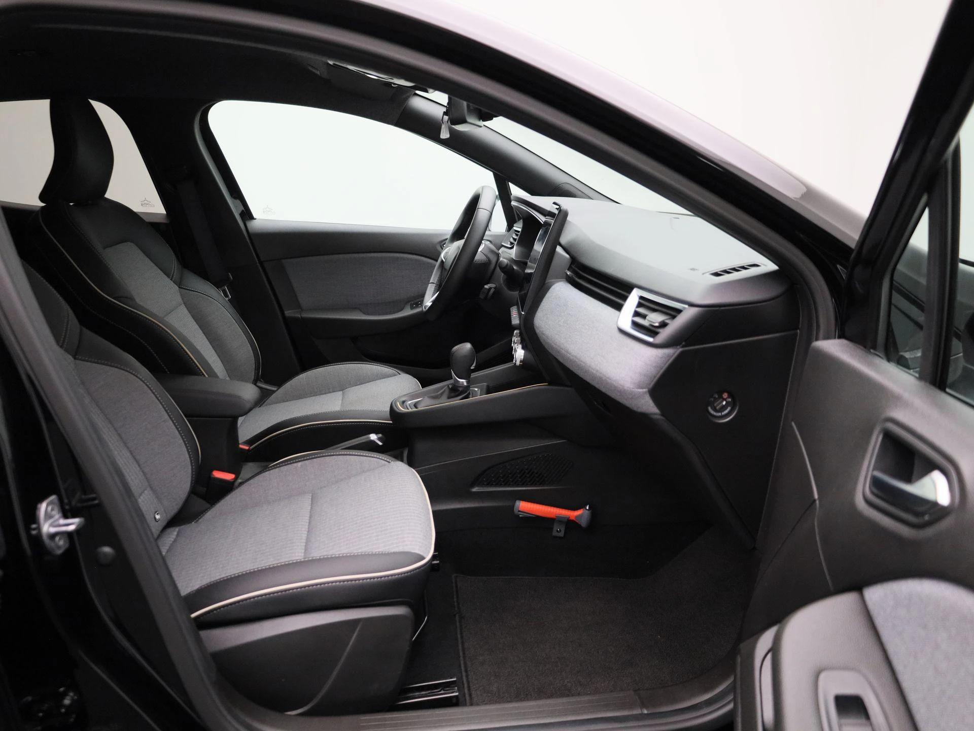 Renault-Clio-image-30
