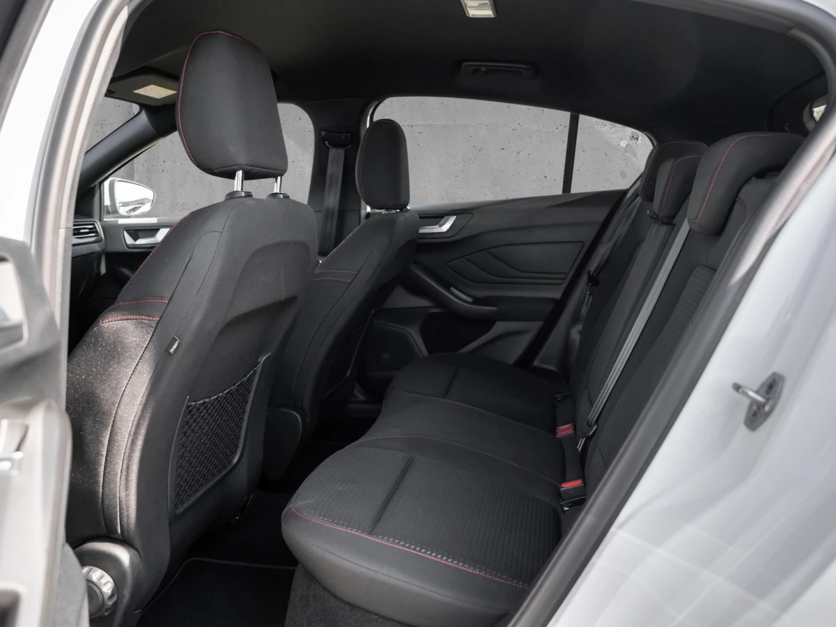 Ford-Focus-image-8