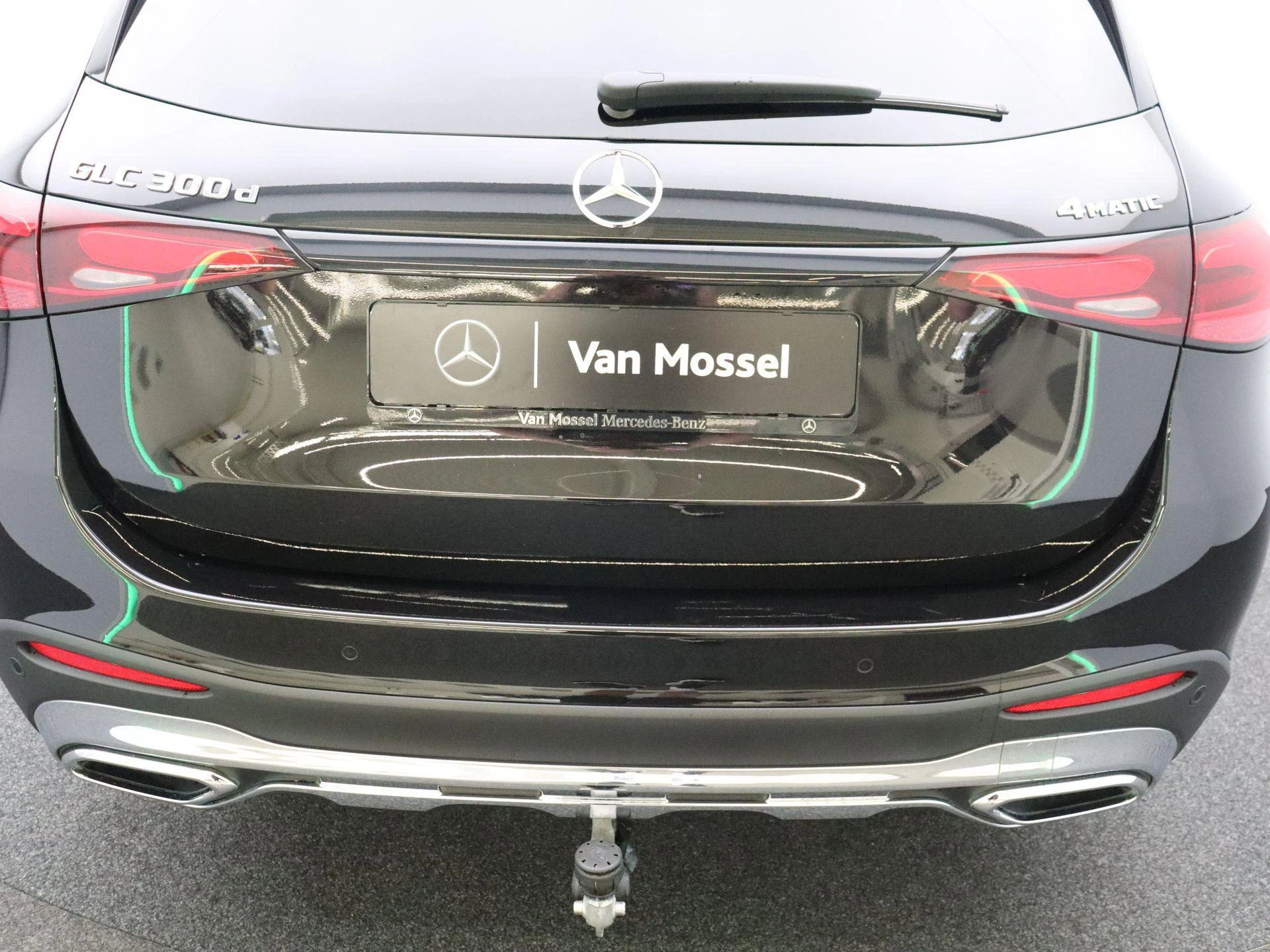 Mercedes-Benz-GLC-image-20