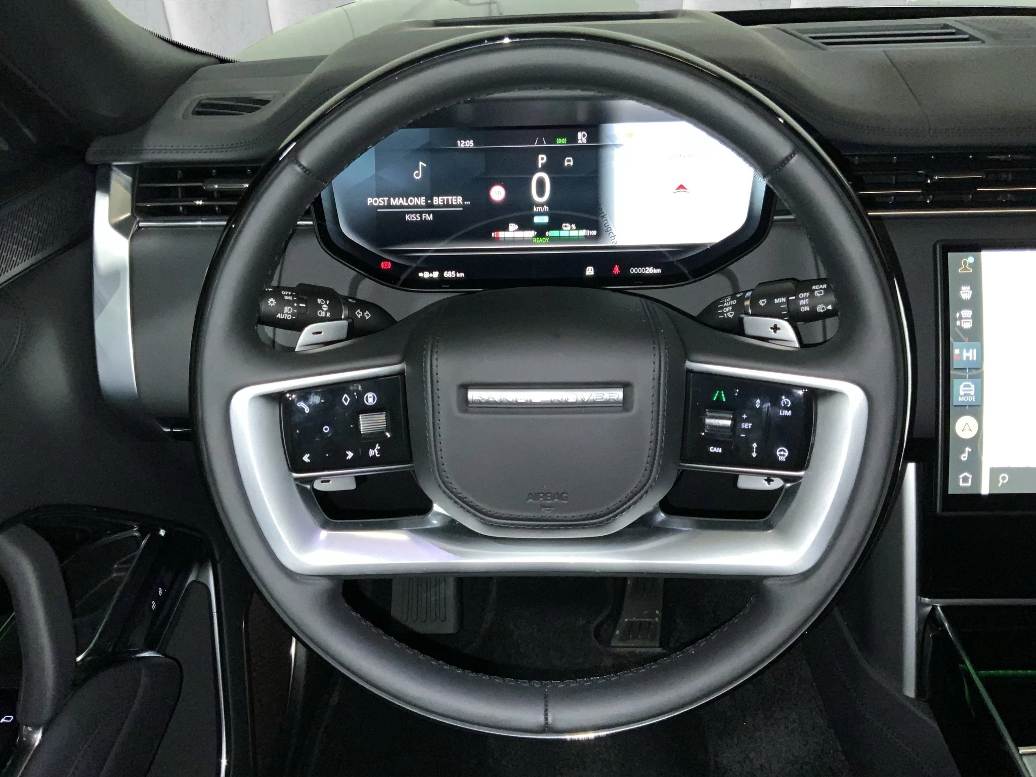 Land Rover-Range Rover-image-12
