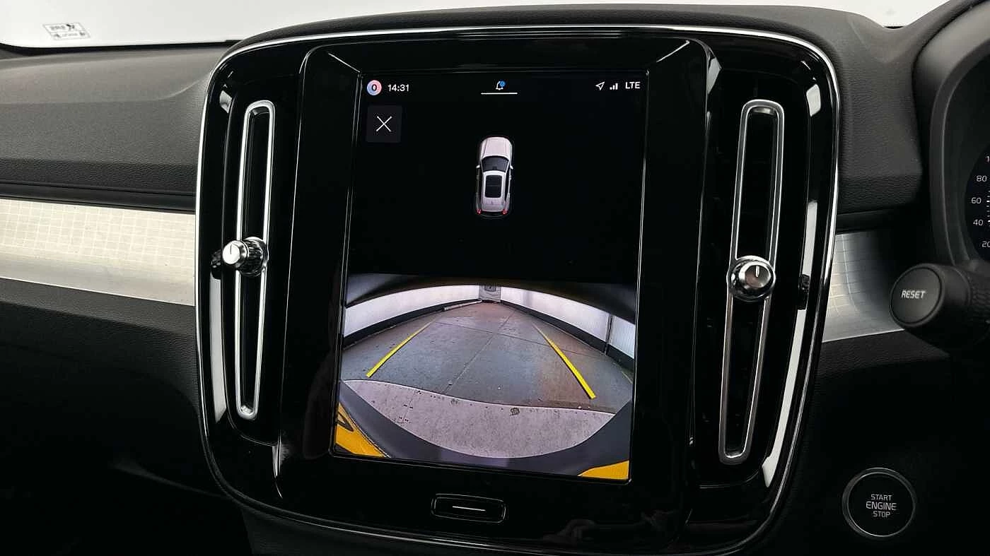 Volvo-XC40-image-21